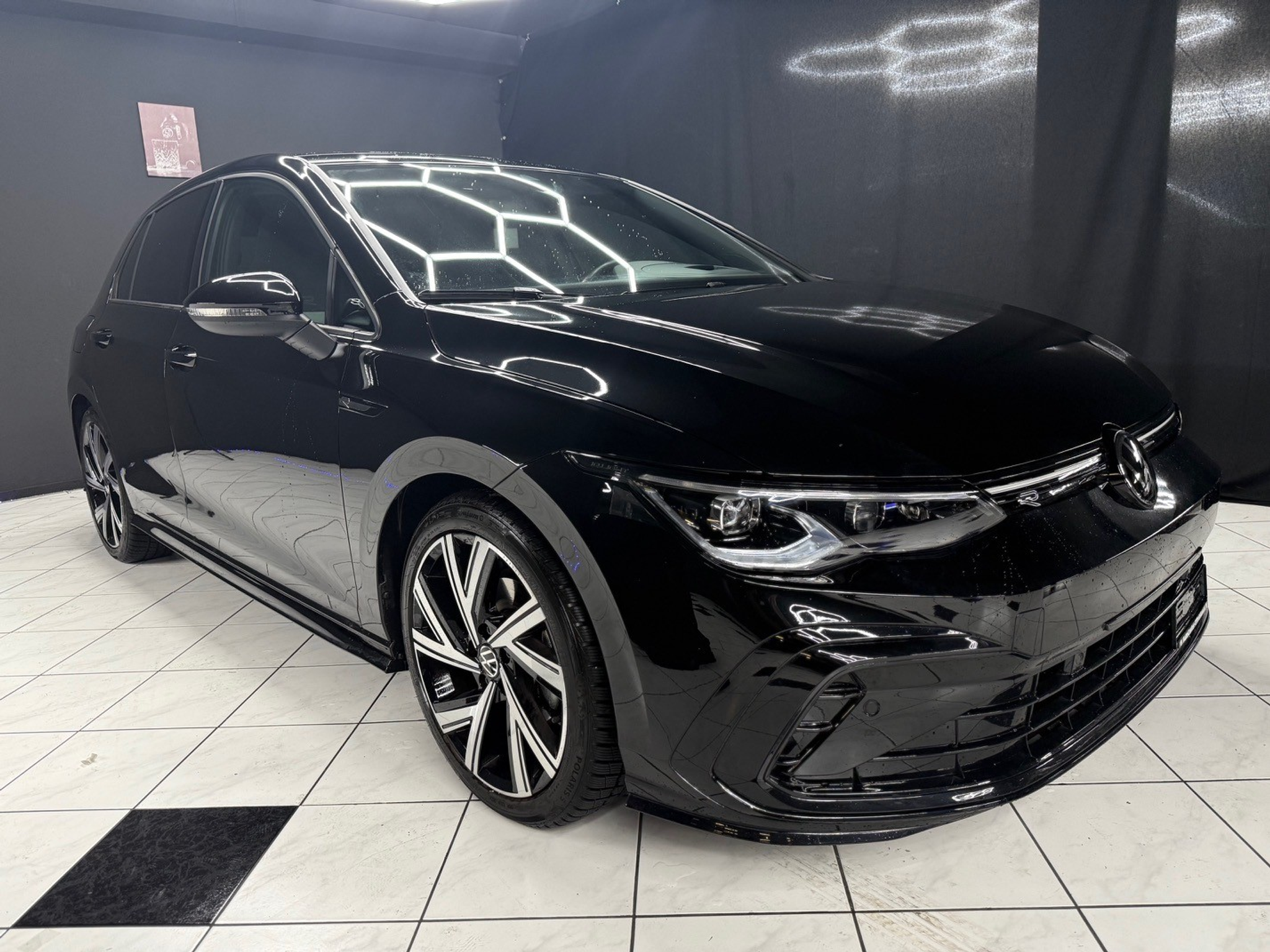 listing desktop thumbnail image 3