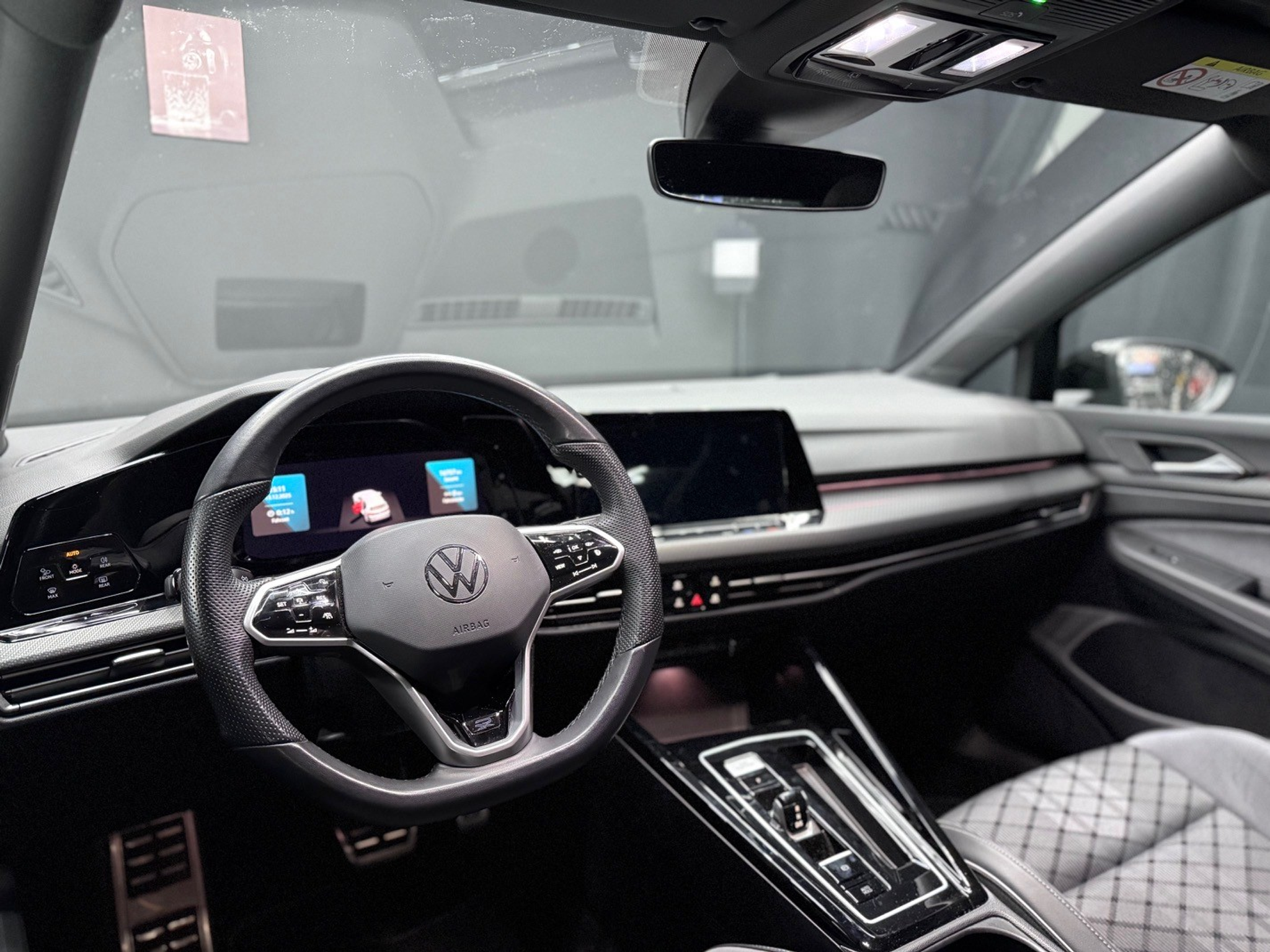 listing desktop thumbnail image 9