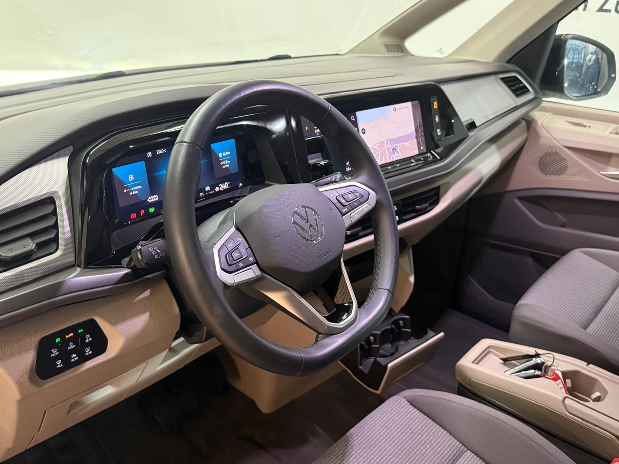 listing desktop thumbnail image 8