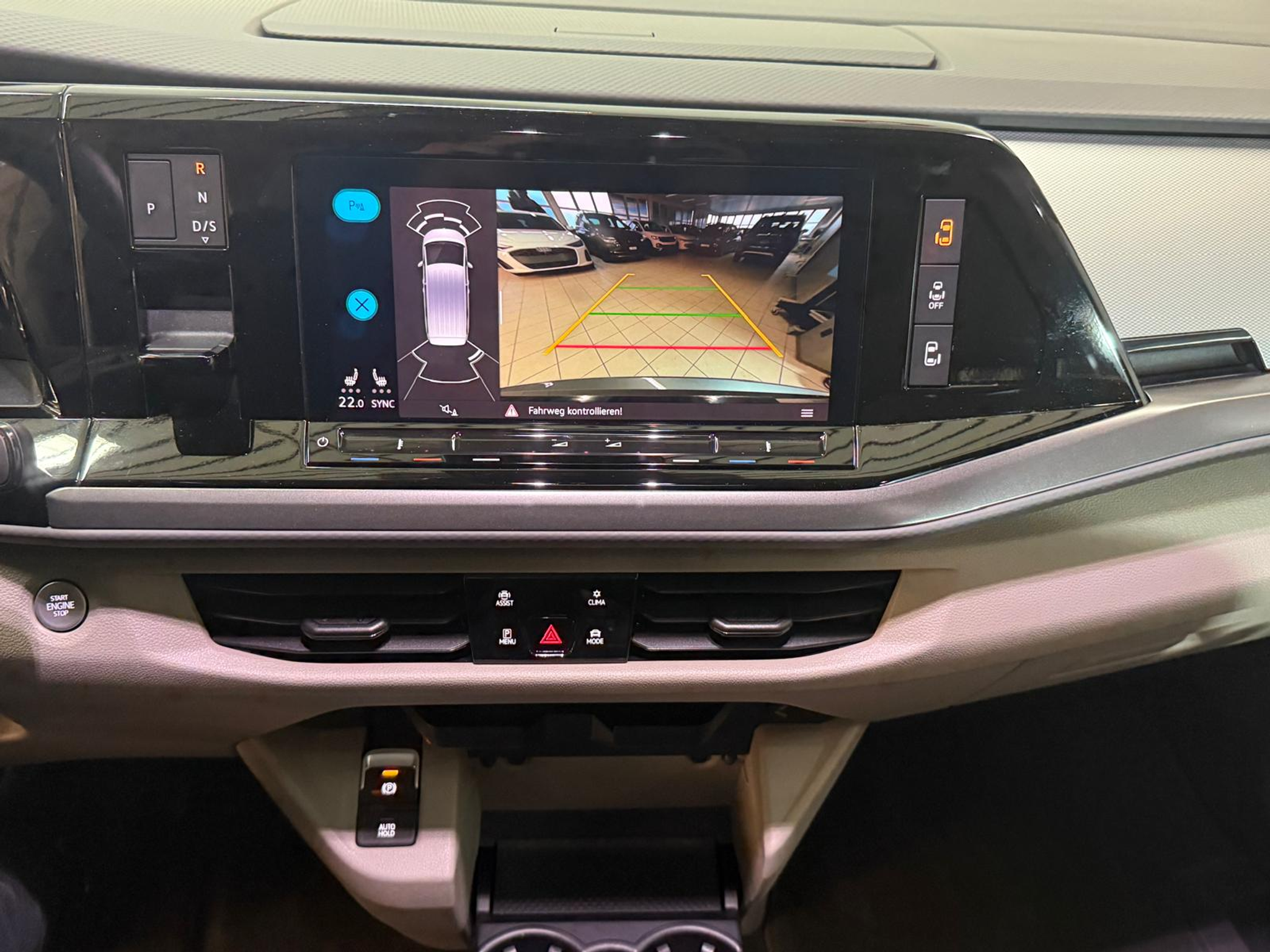 listing desktop thumbnail image 14