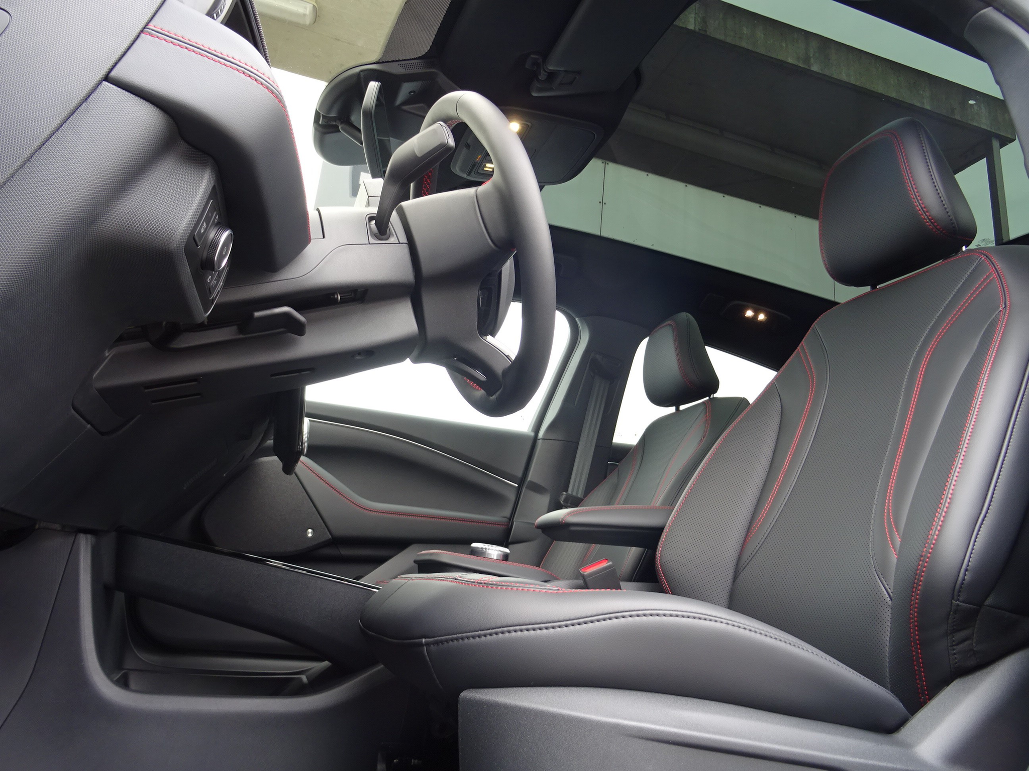 listing desktop thumbnail image 9