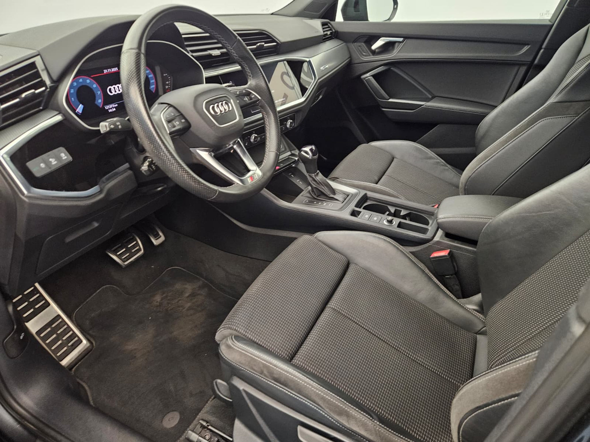 listing desktop thumbnail image 10