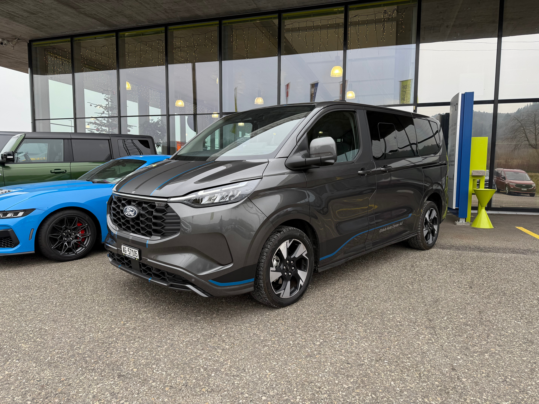 listing desktop thumbnail image 3