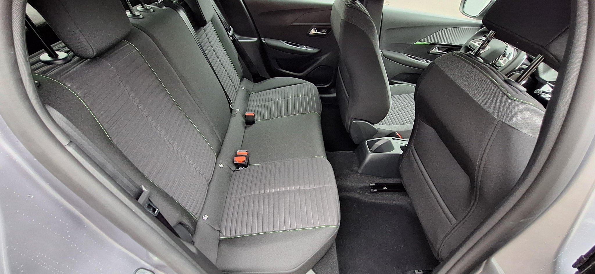 listing desktop thumbnail image 7