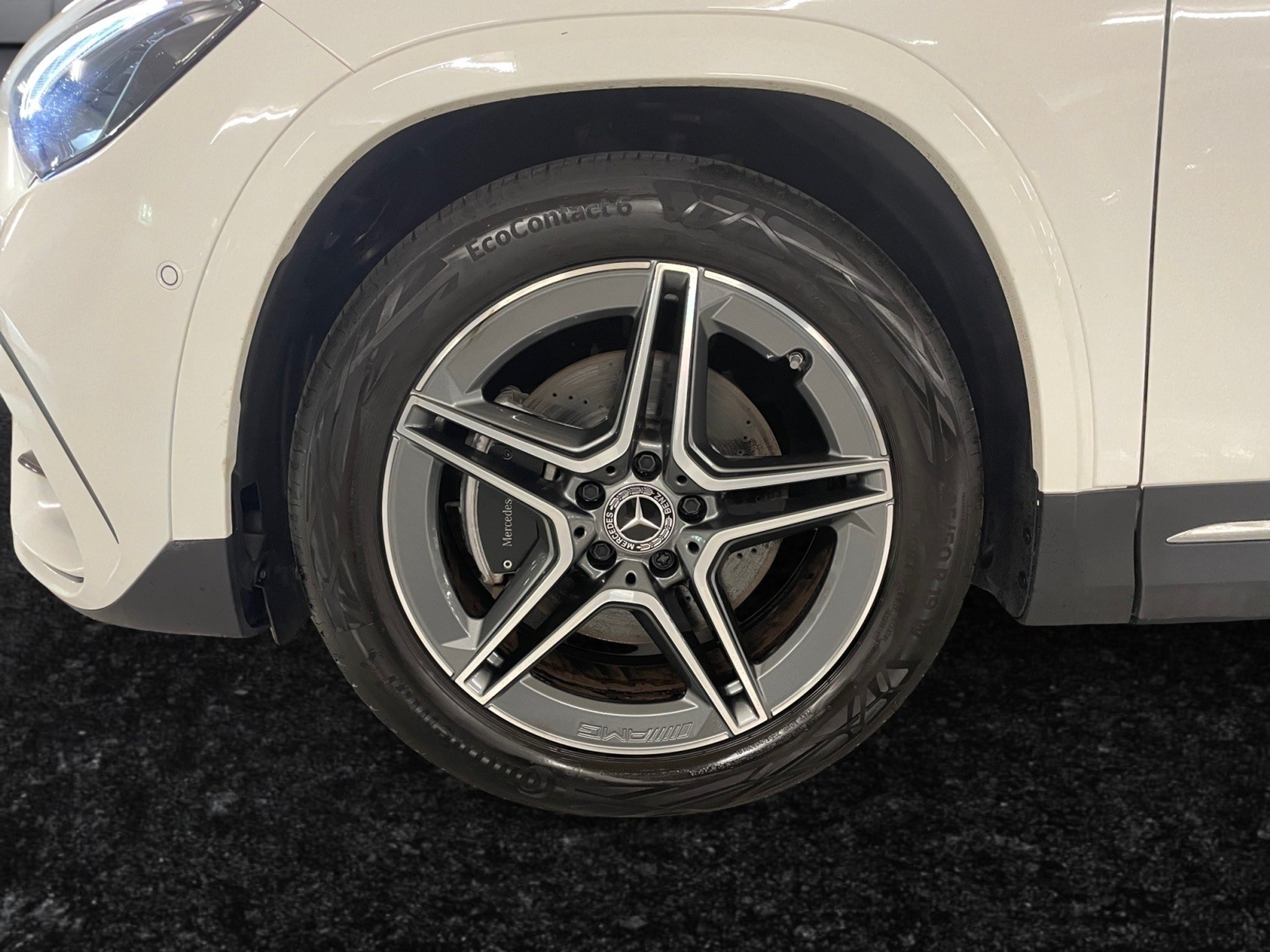 listing desktop thumbnail image 15