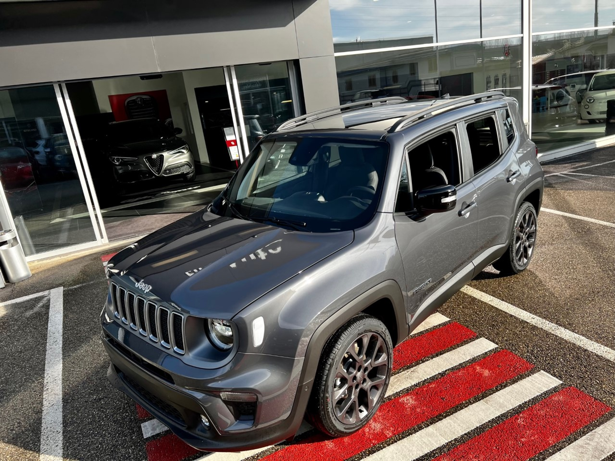 listing desktop thumbnail image 12