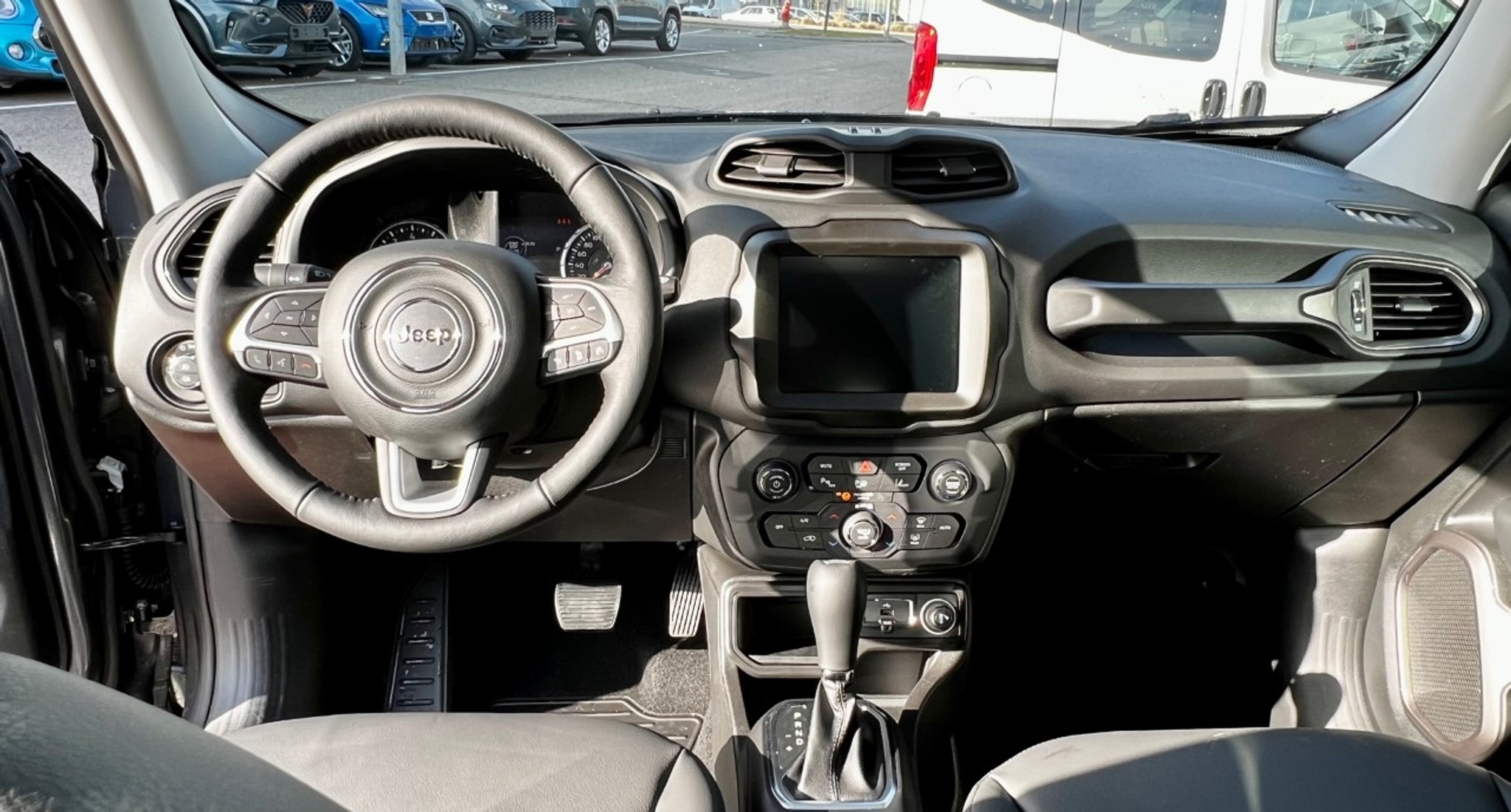 listing desktop thumbnail image 6