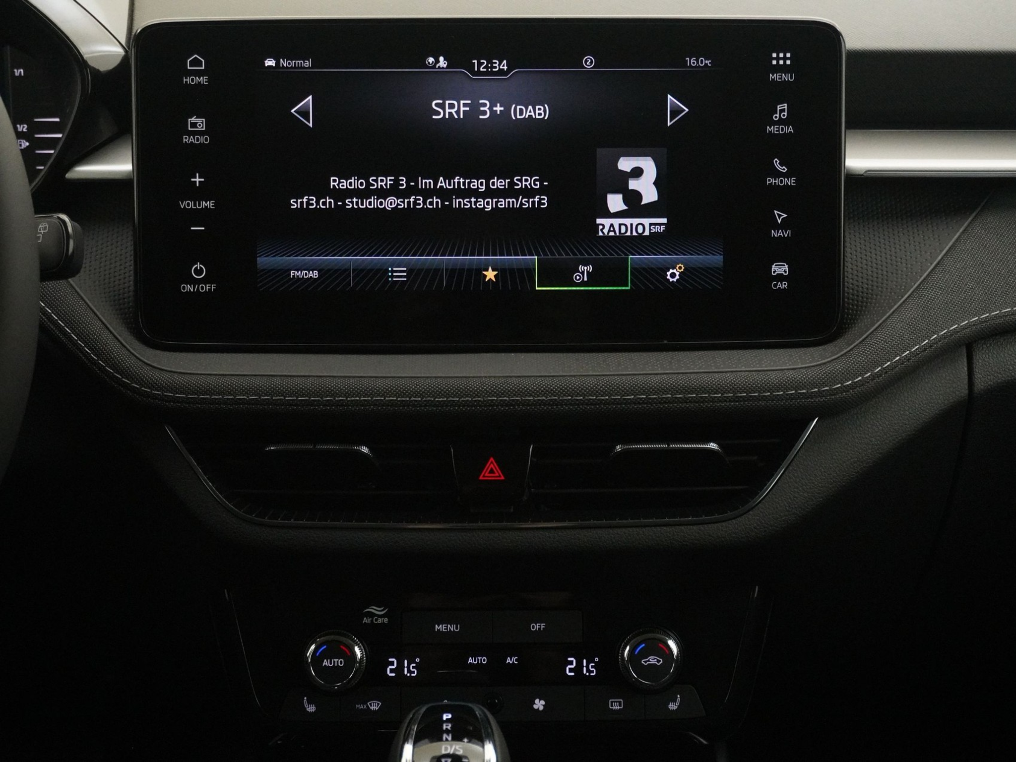 listing desktop thumbnail image 21