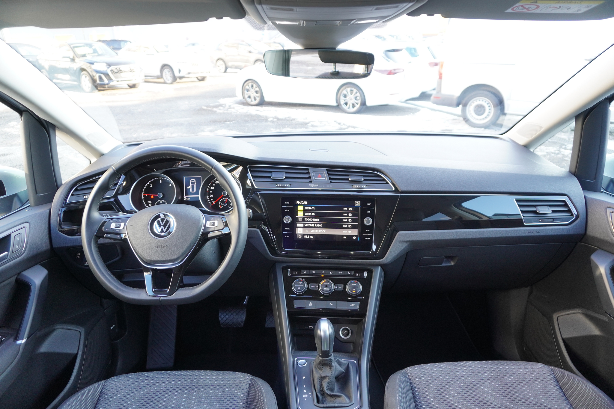 listing desktop thumbnail image 12