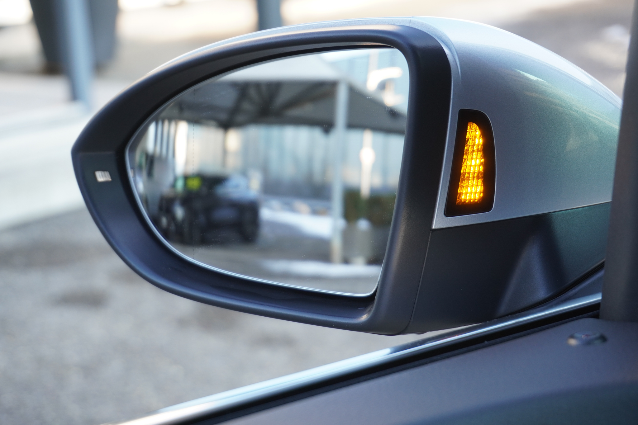 listing desktop thumbnail image 27