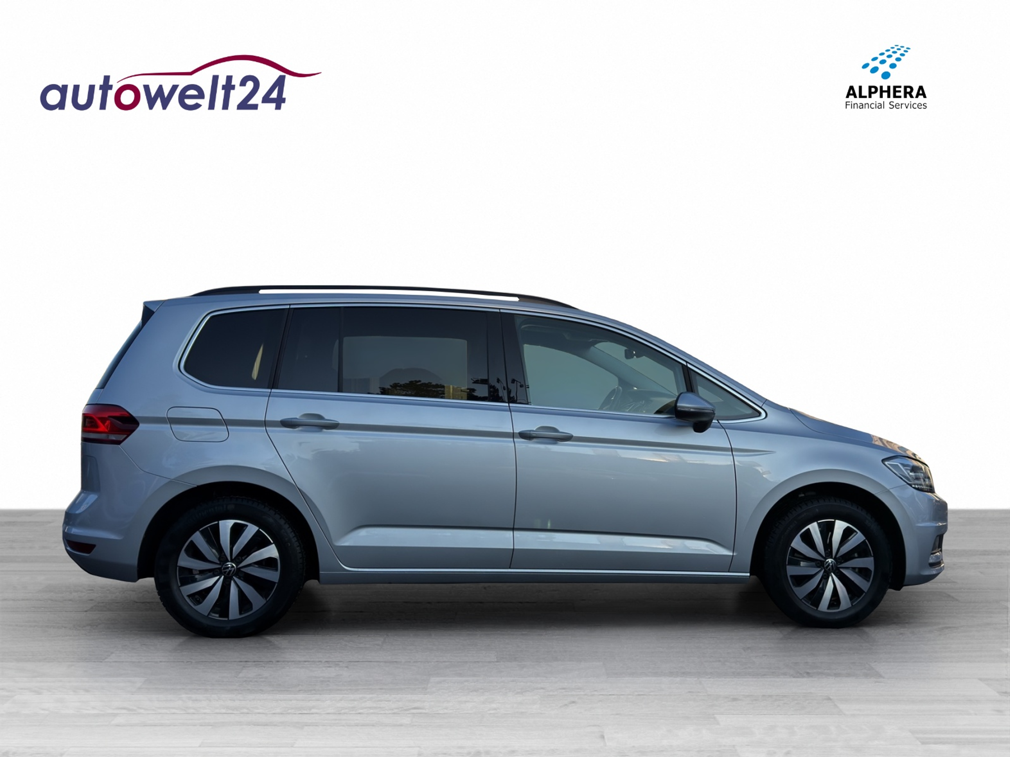 listing desktop thumbnail image 3