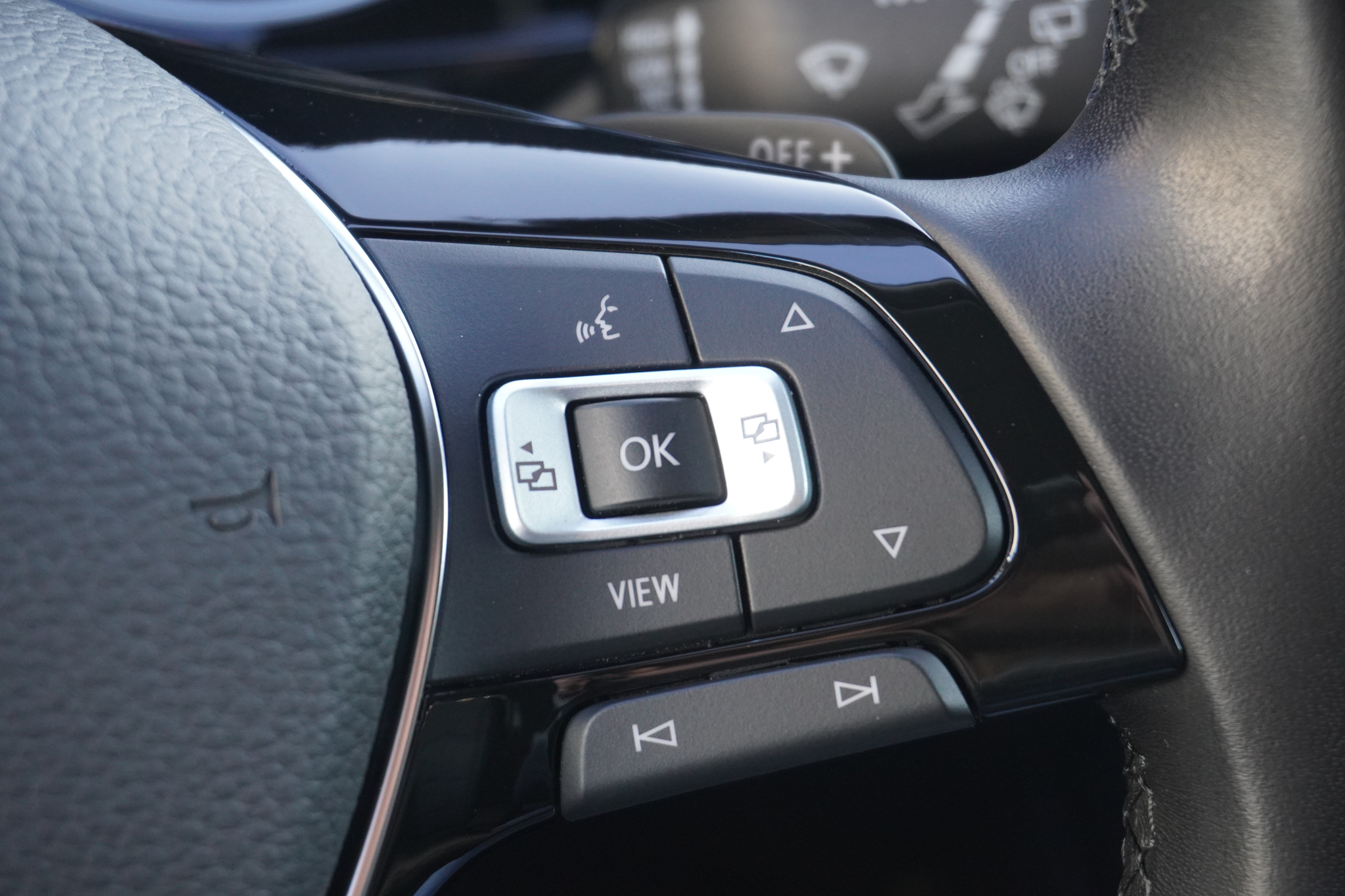 listing desktop thumbnail image 25