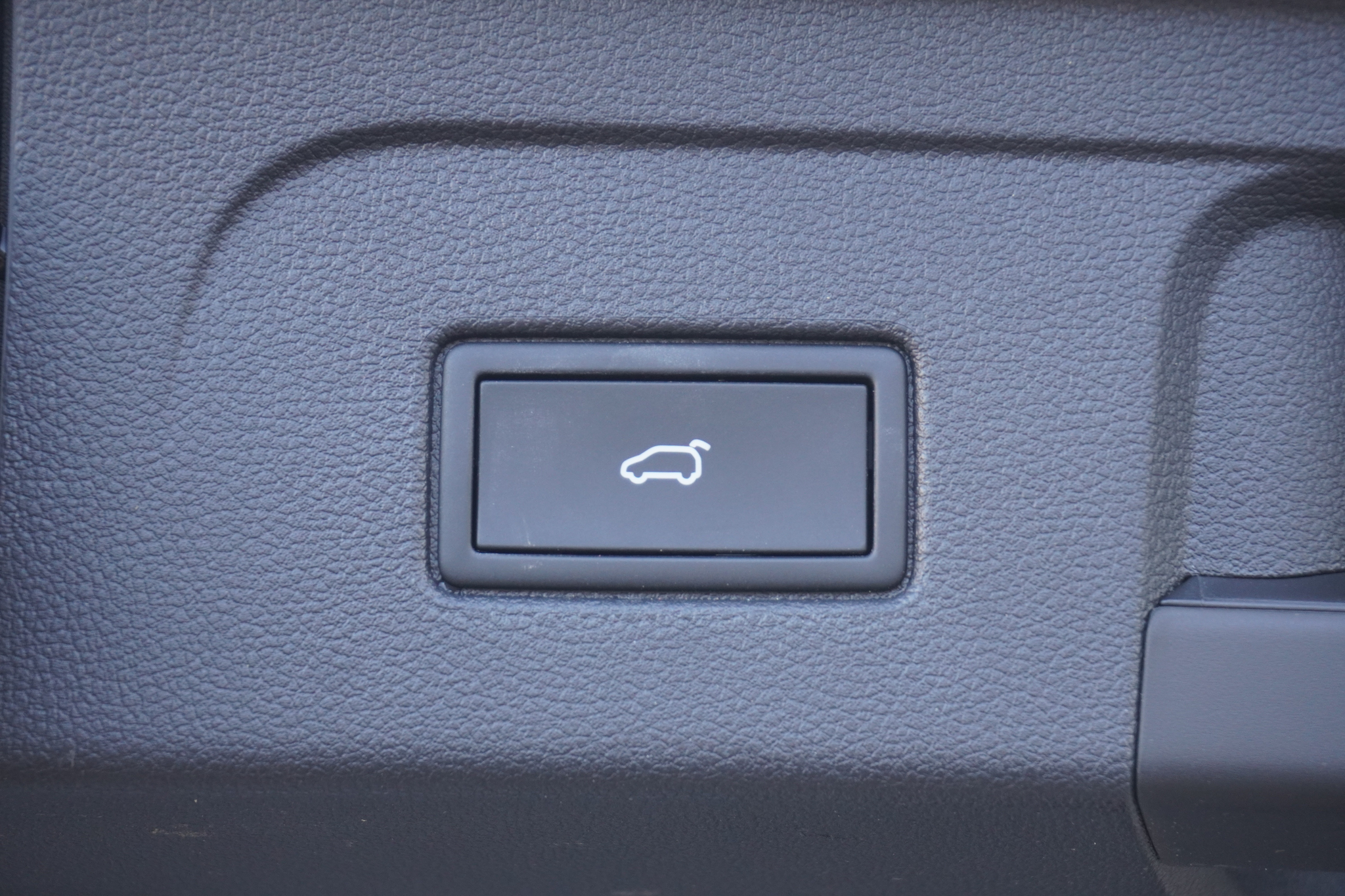 listing desktop thumbnail image 10