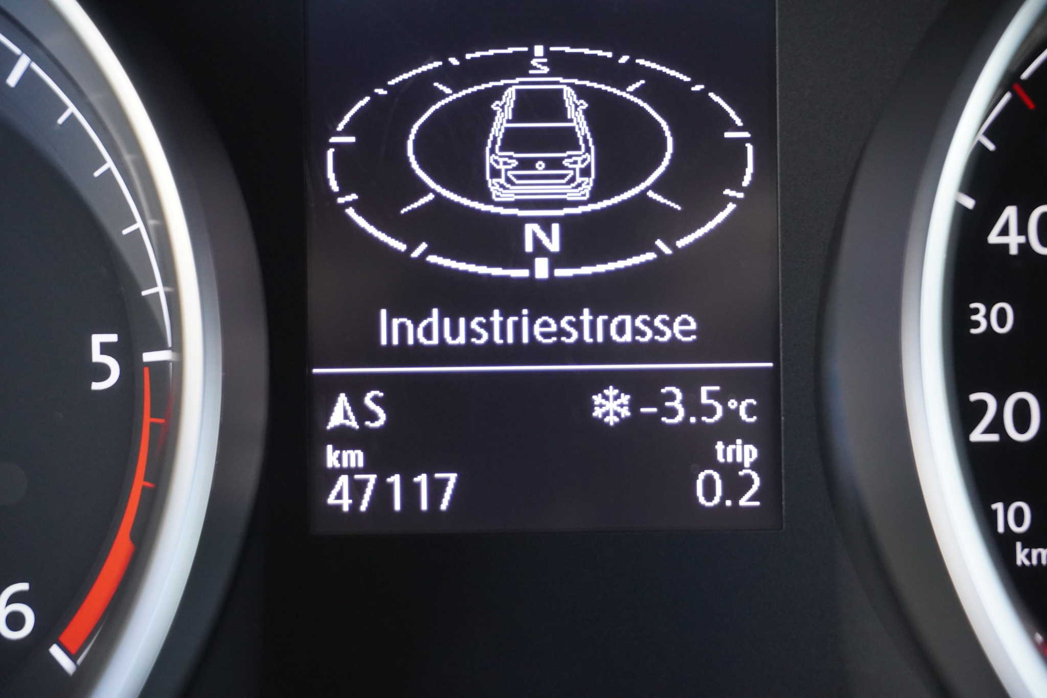 listing desktop thumbnail image 24