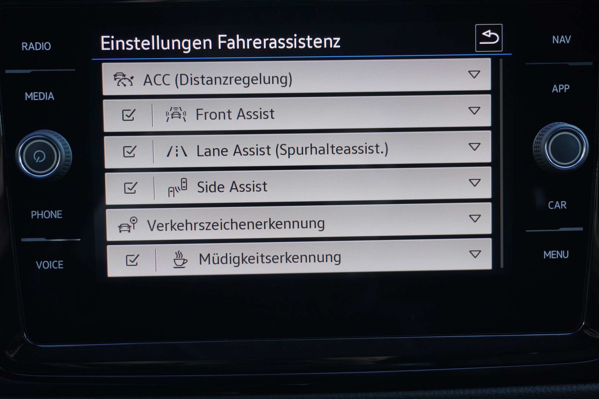 listing desktop thumbnail image 22