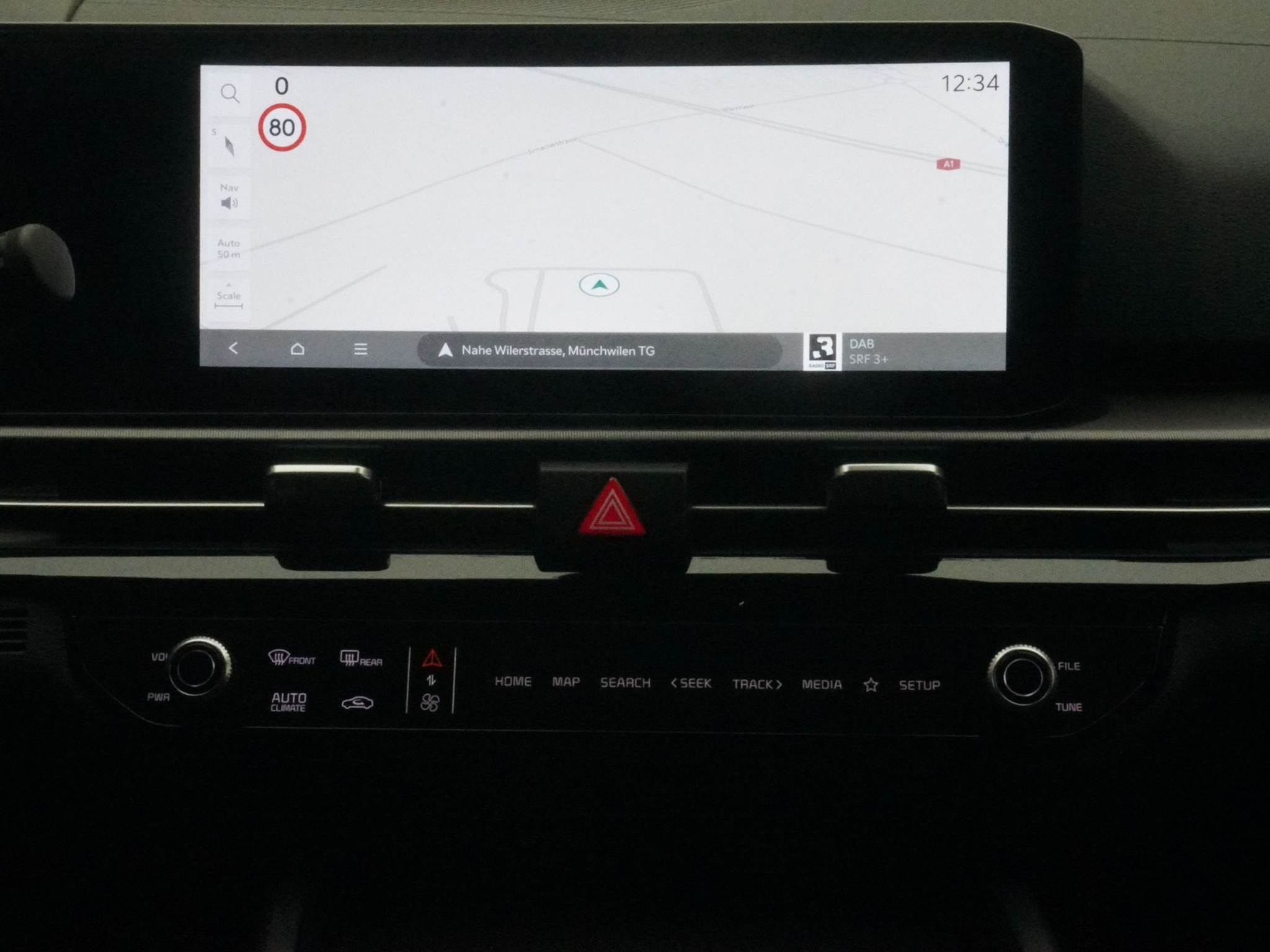 listing desktop thumbnail image 8