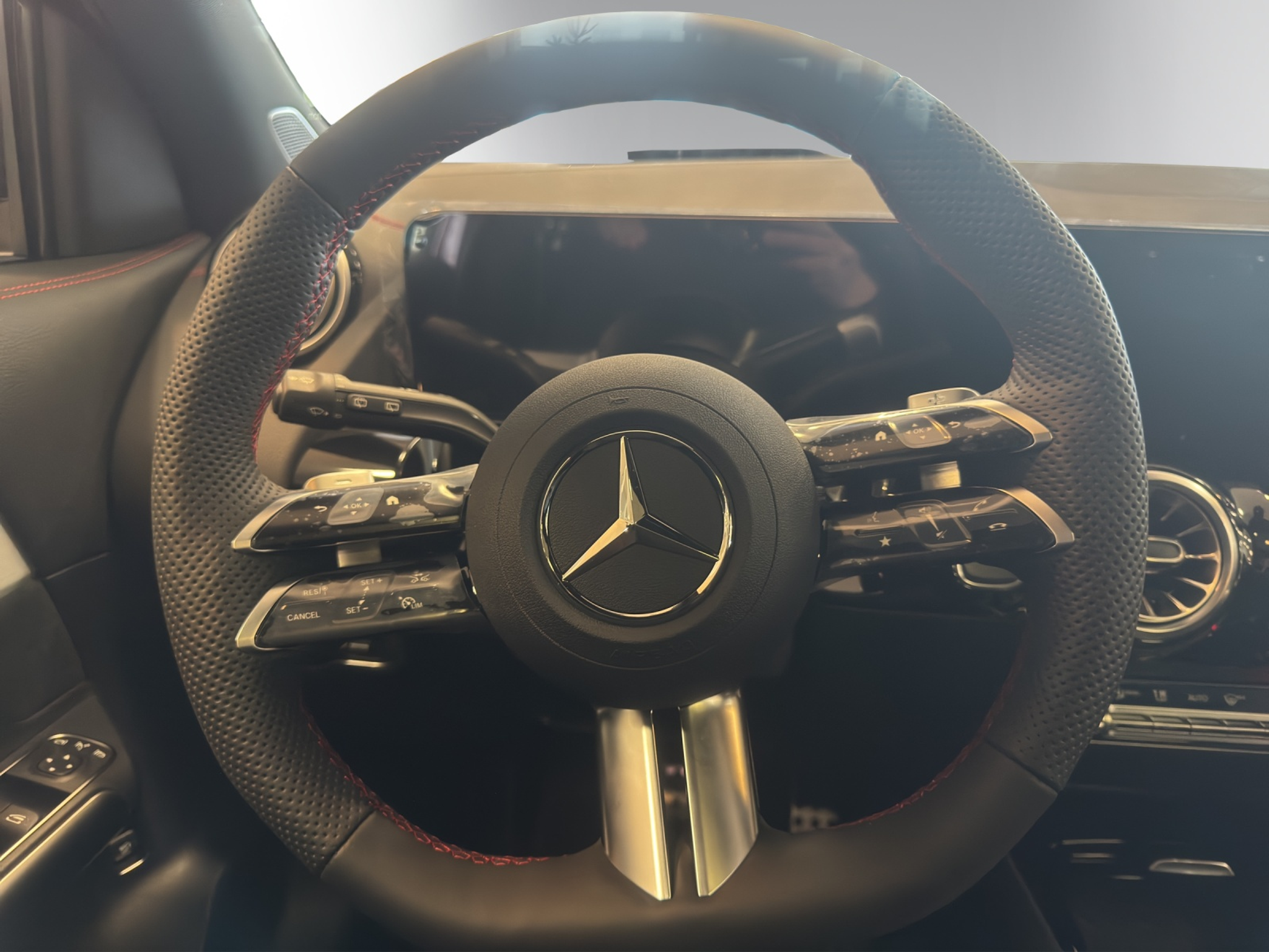 listing desktop thumbnail image 12