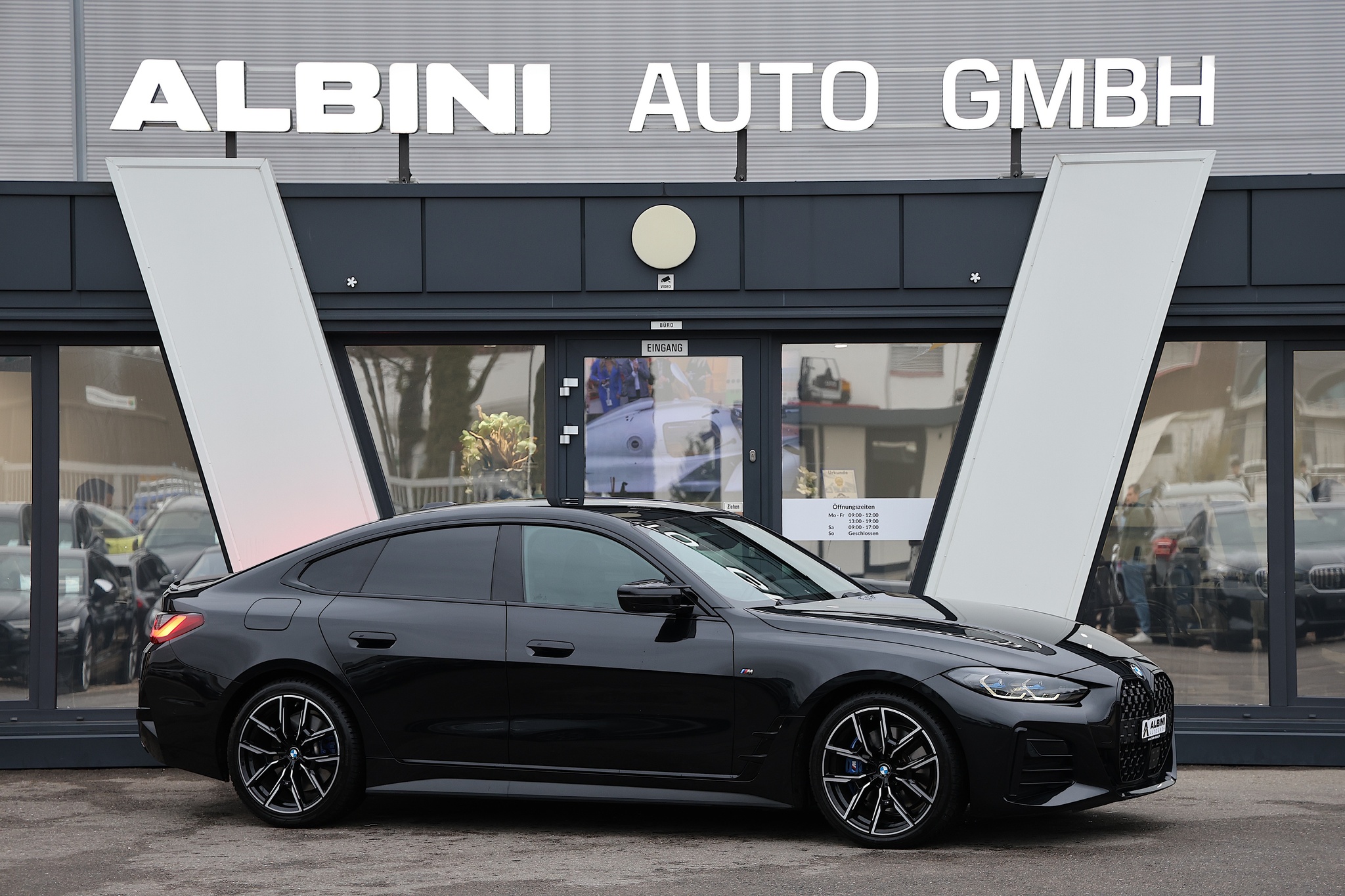 listing desktop thumbnail image 1