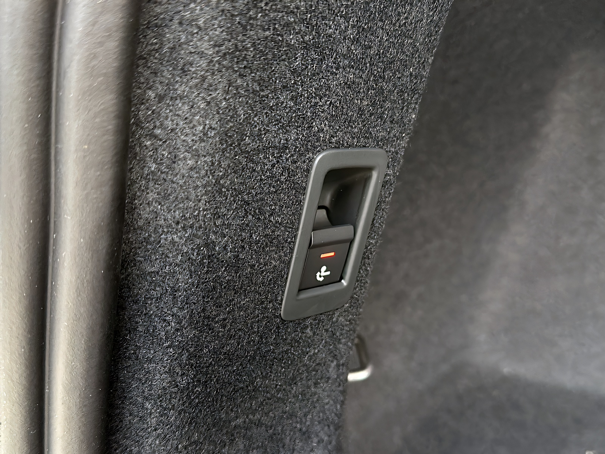 listing desktop thumbnail image 10