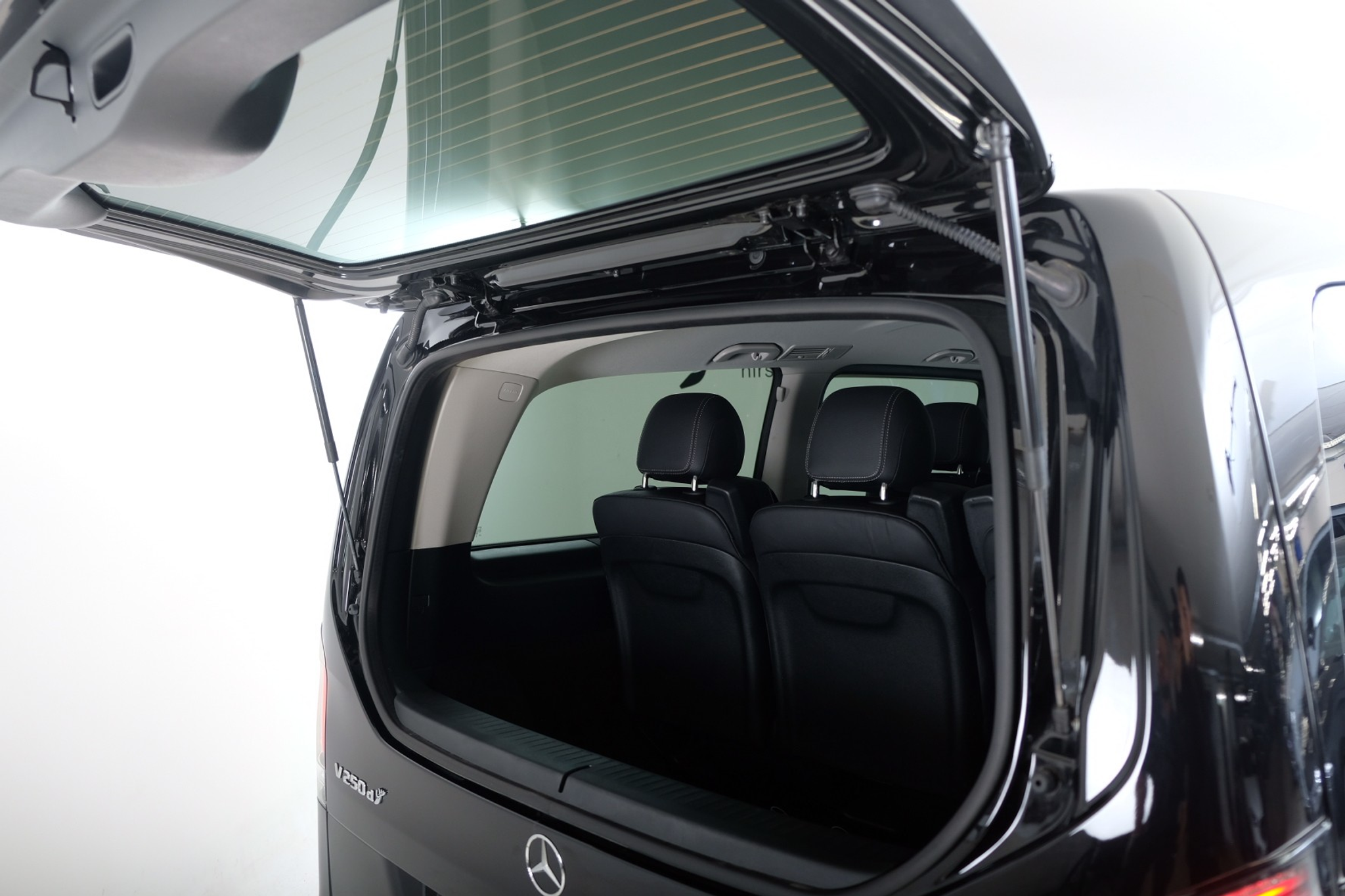 listing desktop thumbnail image 9