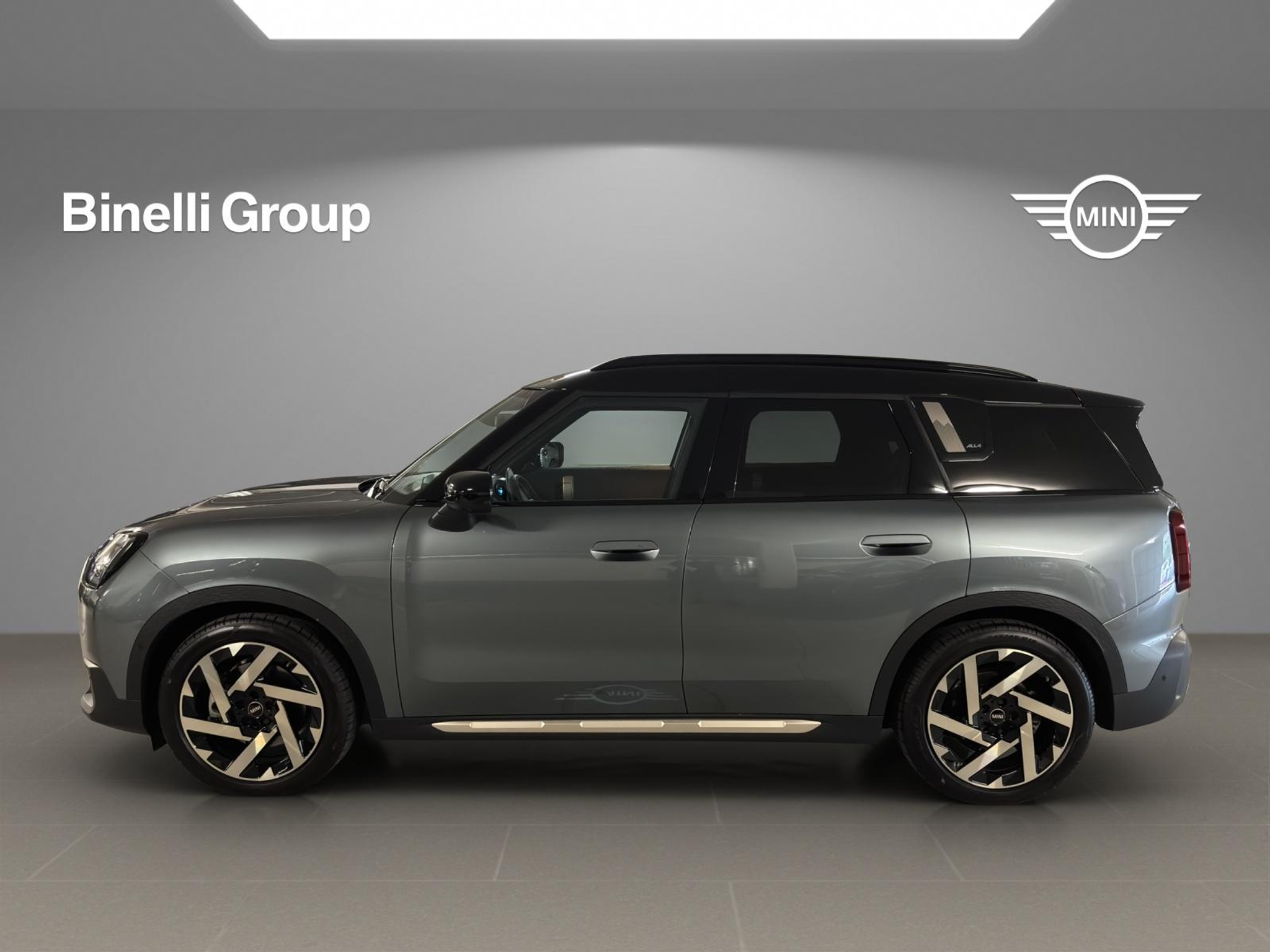 listing desktop thumbnail image 11