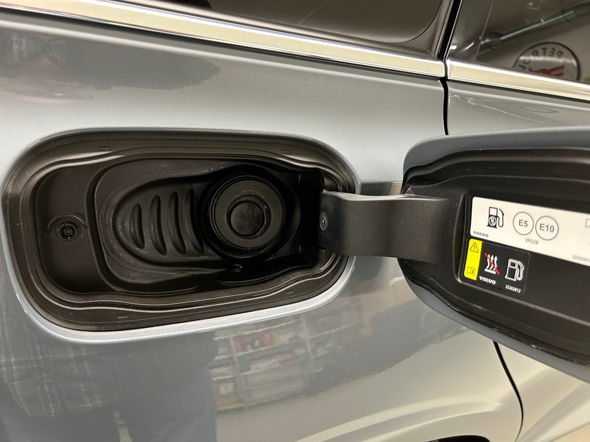 listing desktop thumbnail image 14