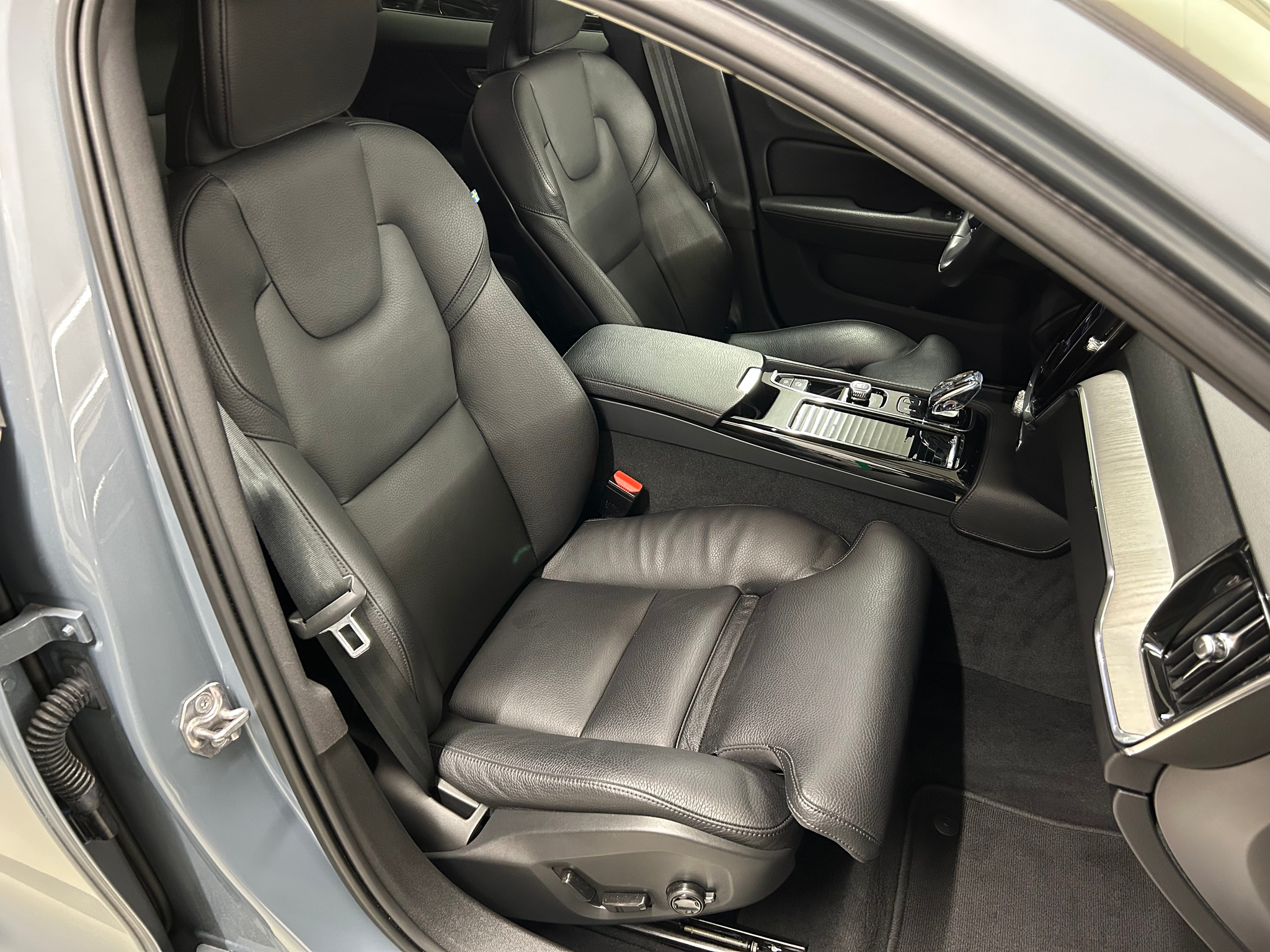 listing desktop thumbnail image 8