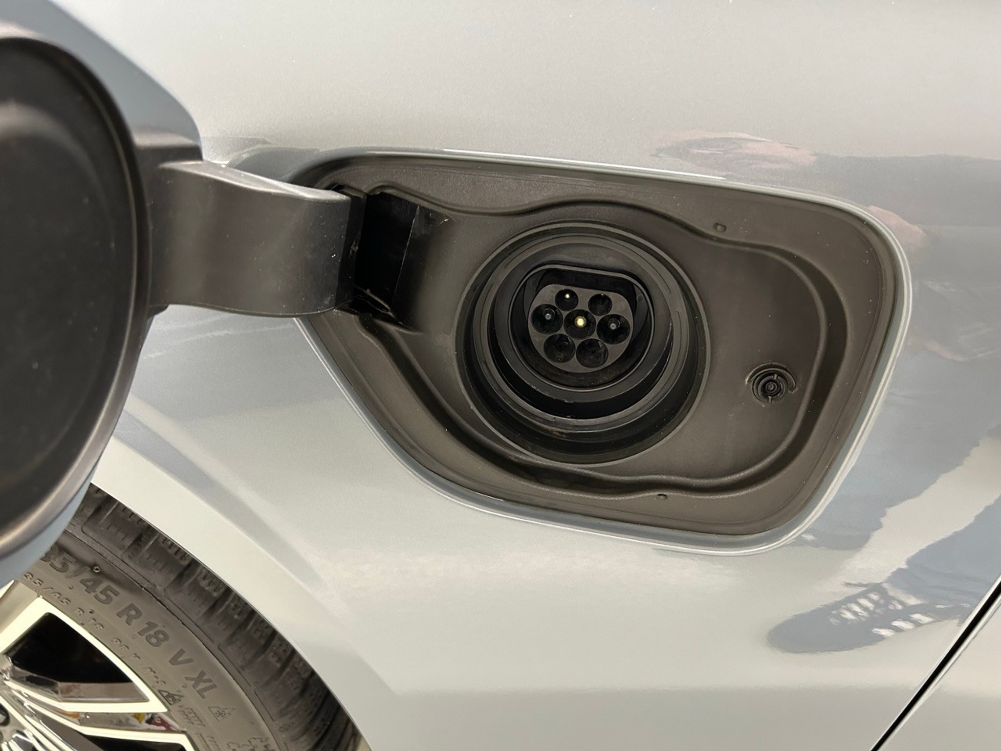 listing desktop thumbnail image 13