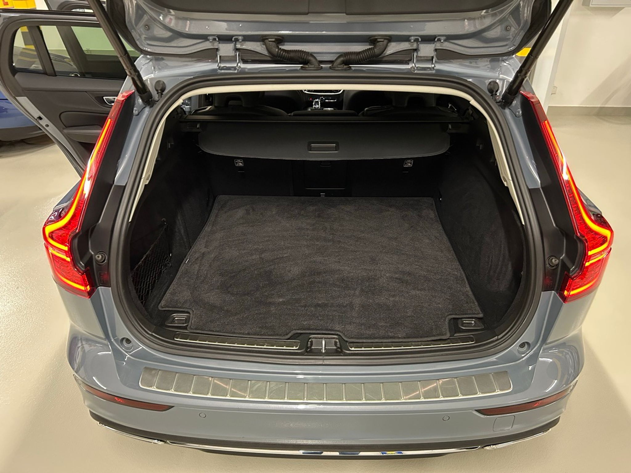 listing desktop thumbnail image 9