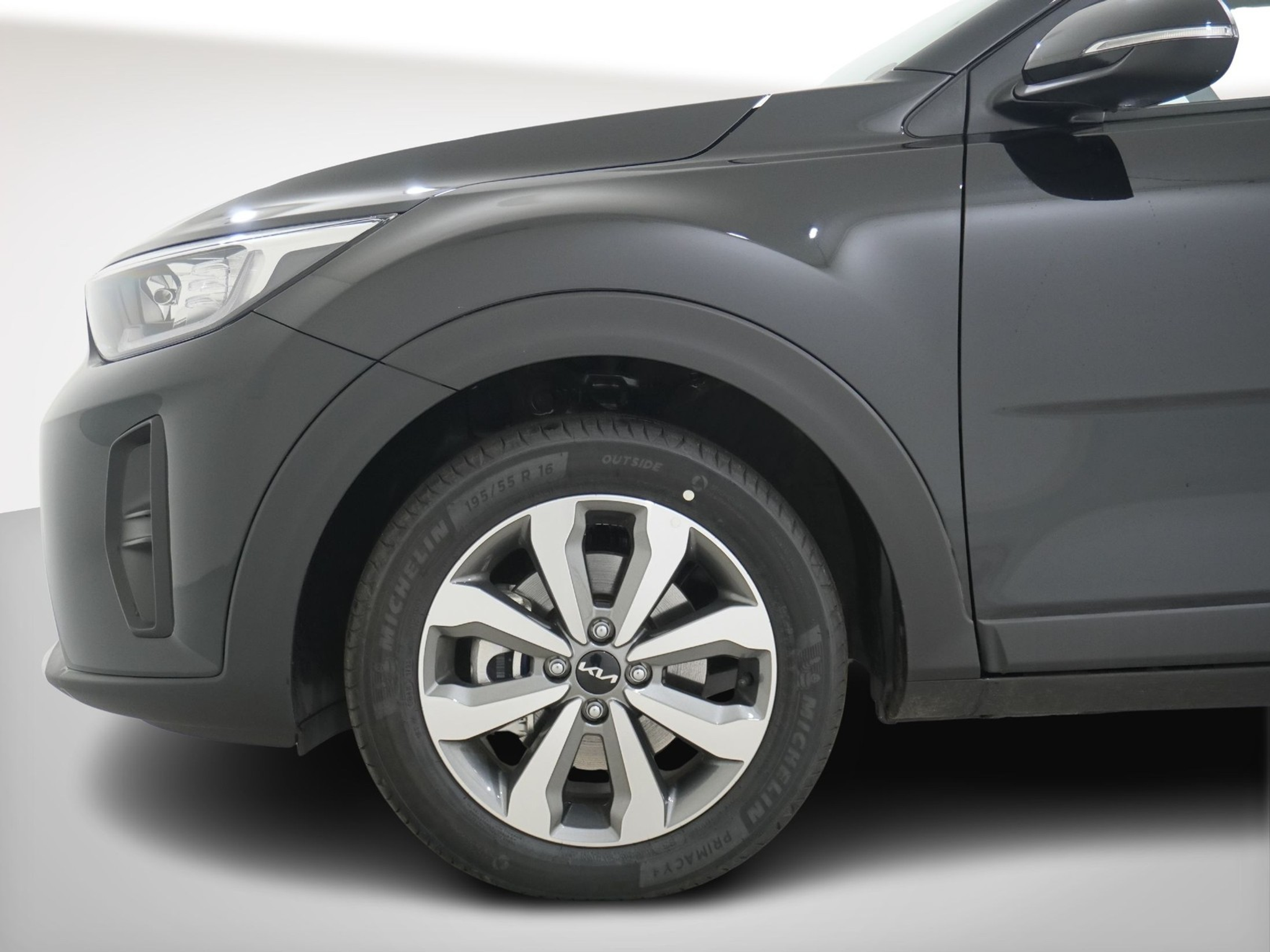 listing desktop thumbnail image 8