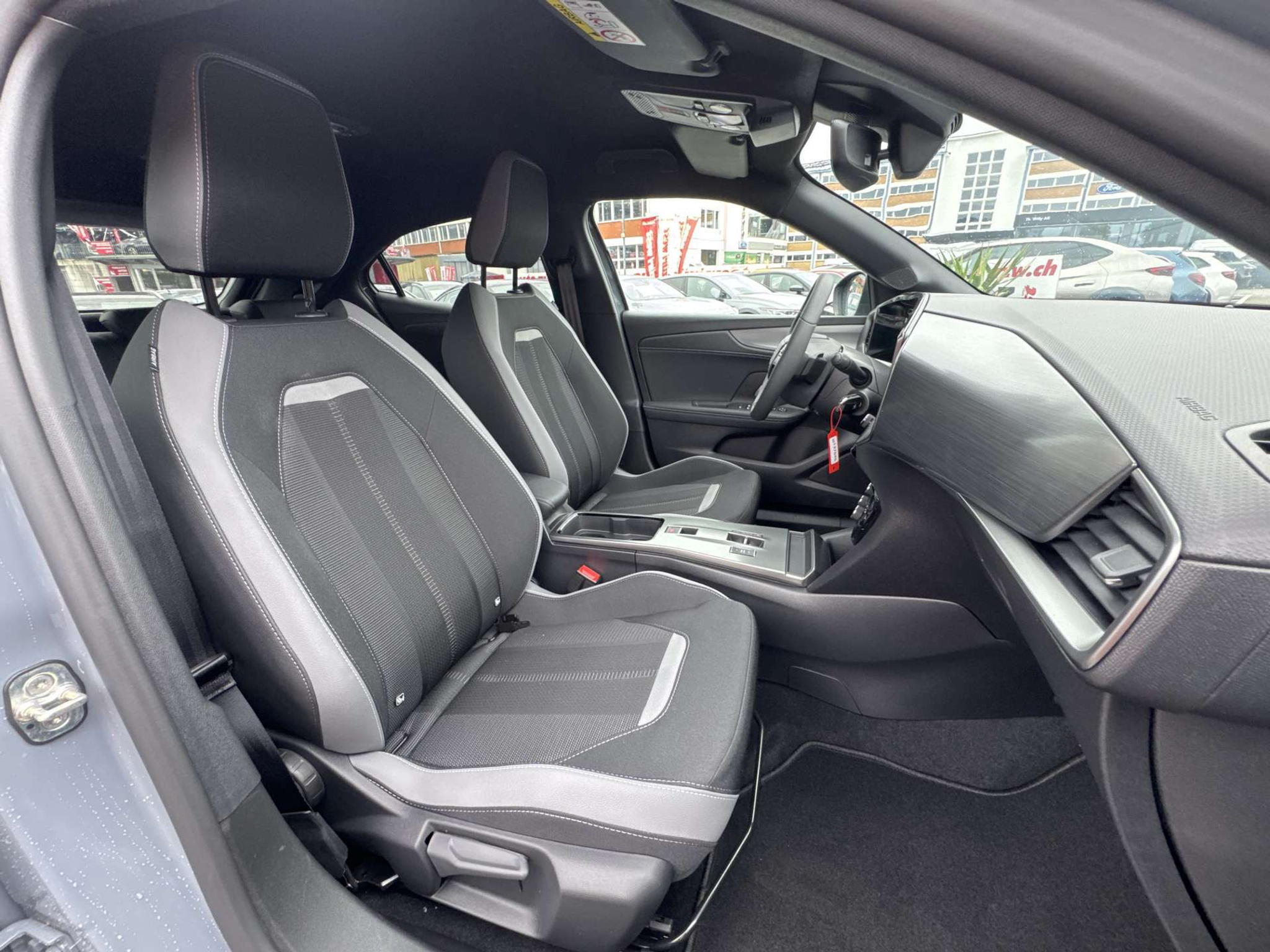 listing desktop thumbnail image 12