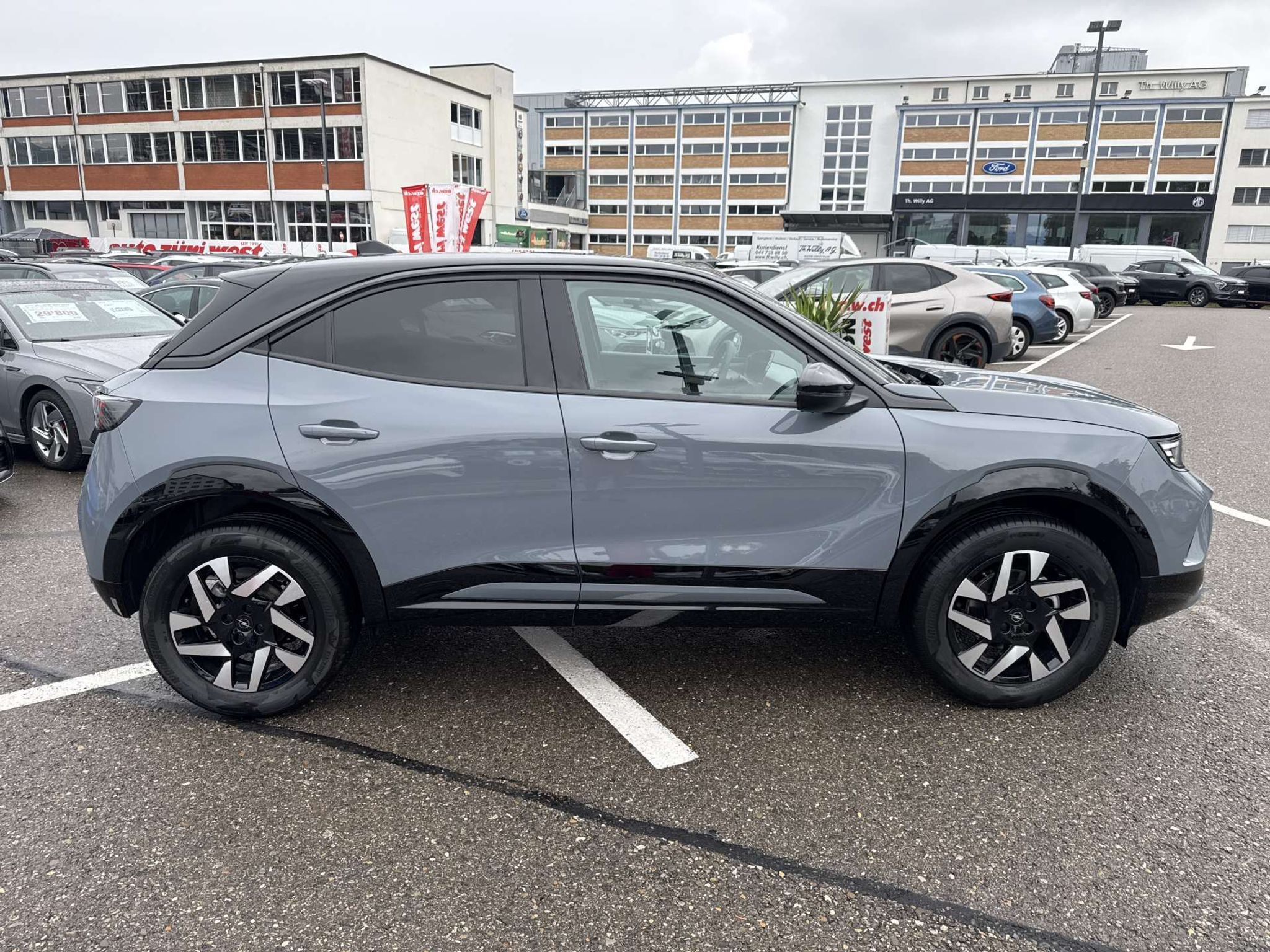 listing desktop thumbnail image 10