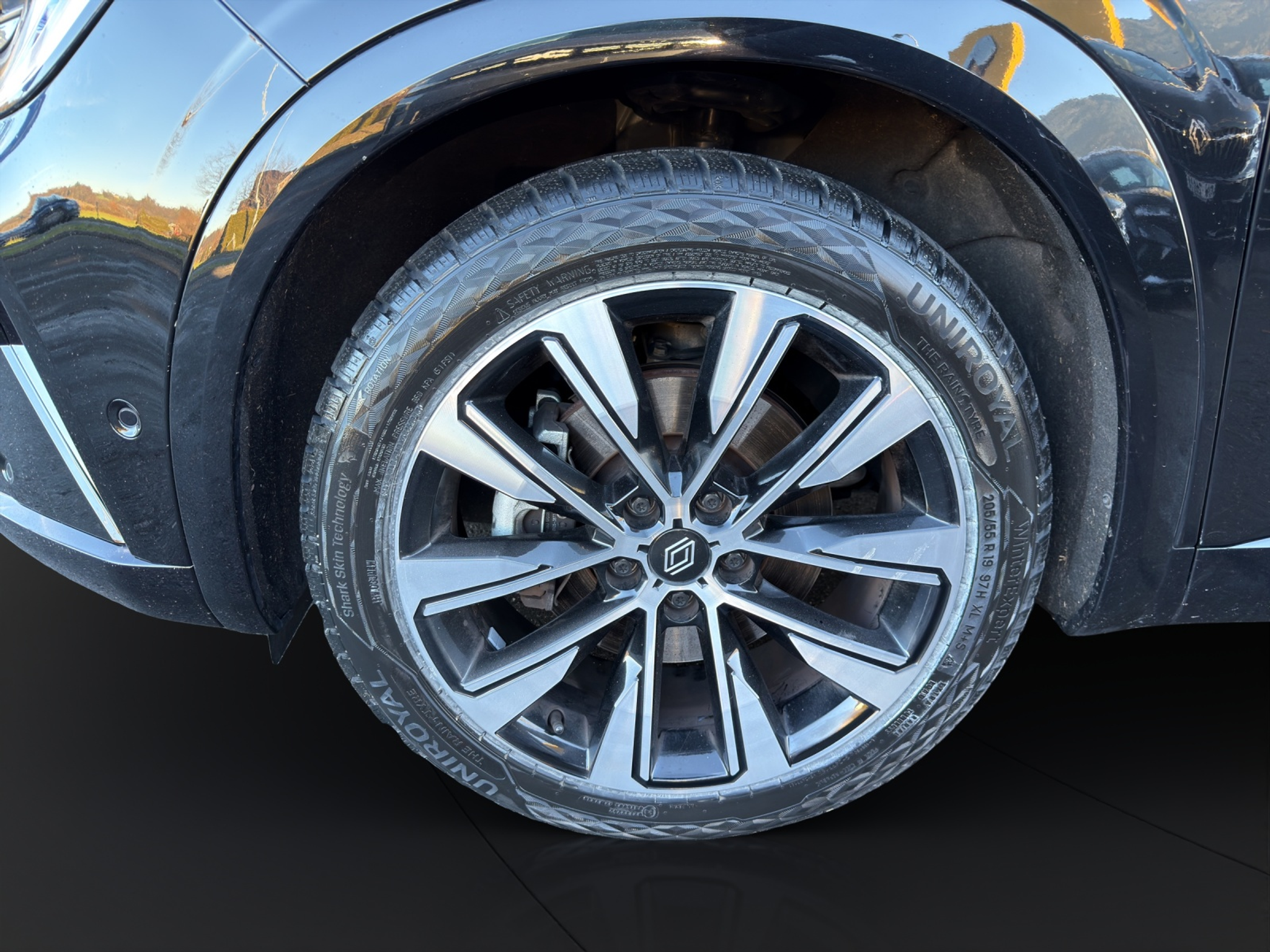 listing desktop thumbnail image 10