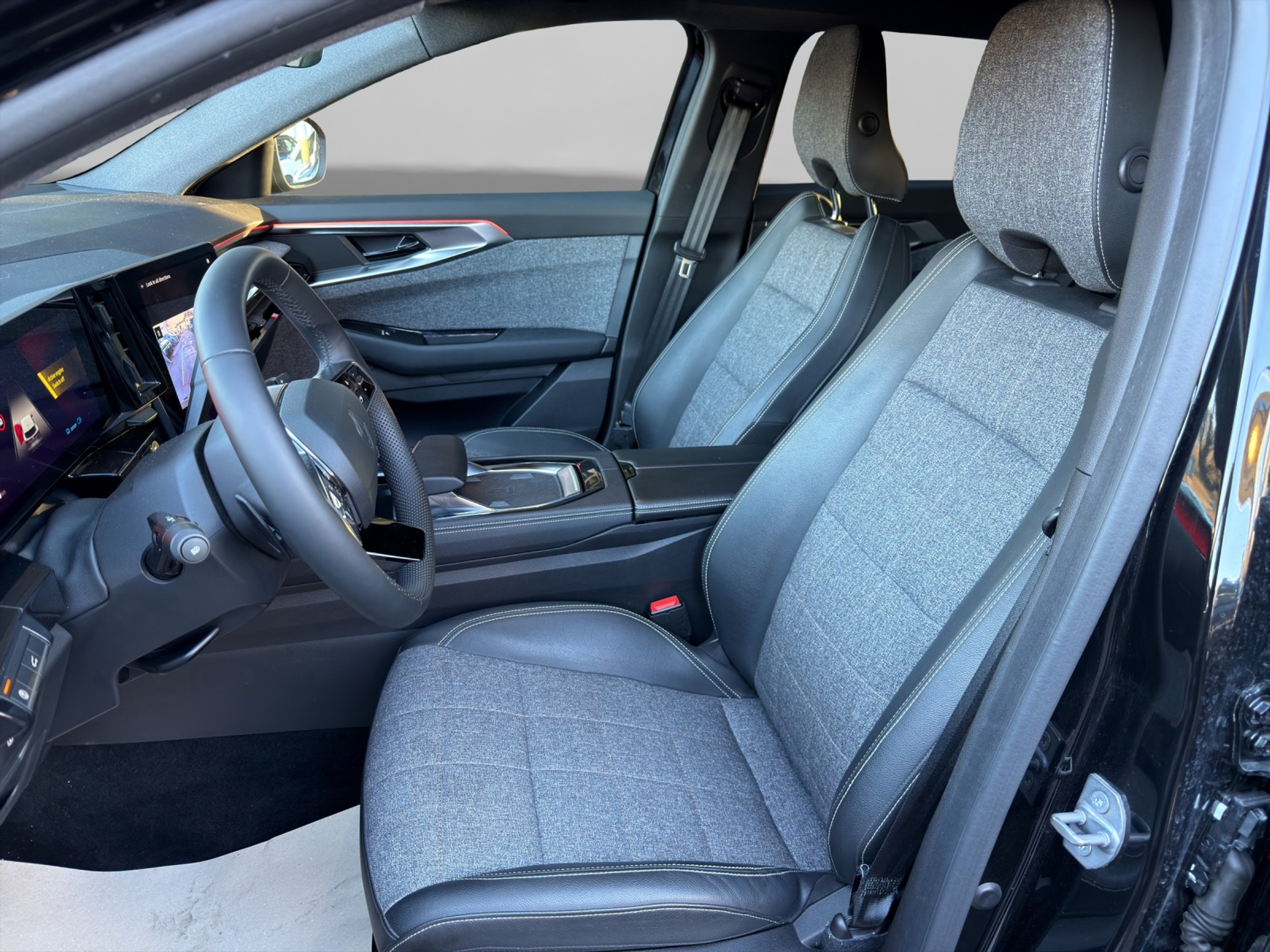 listing desktop thumbnail image 6