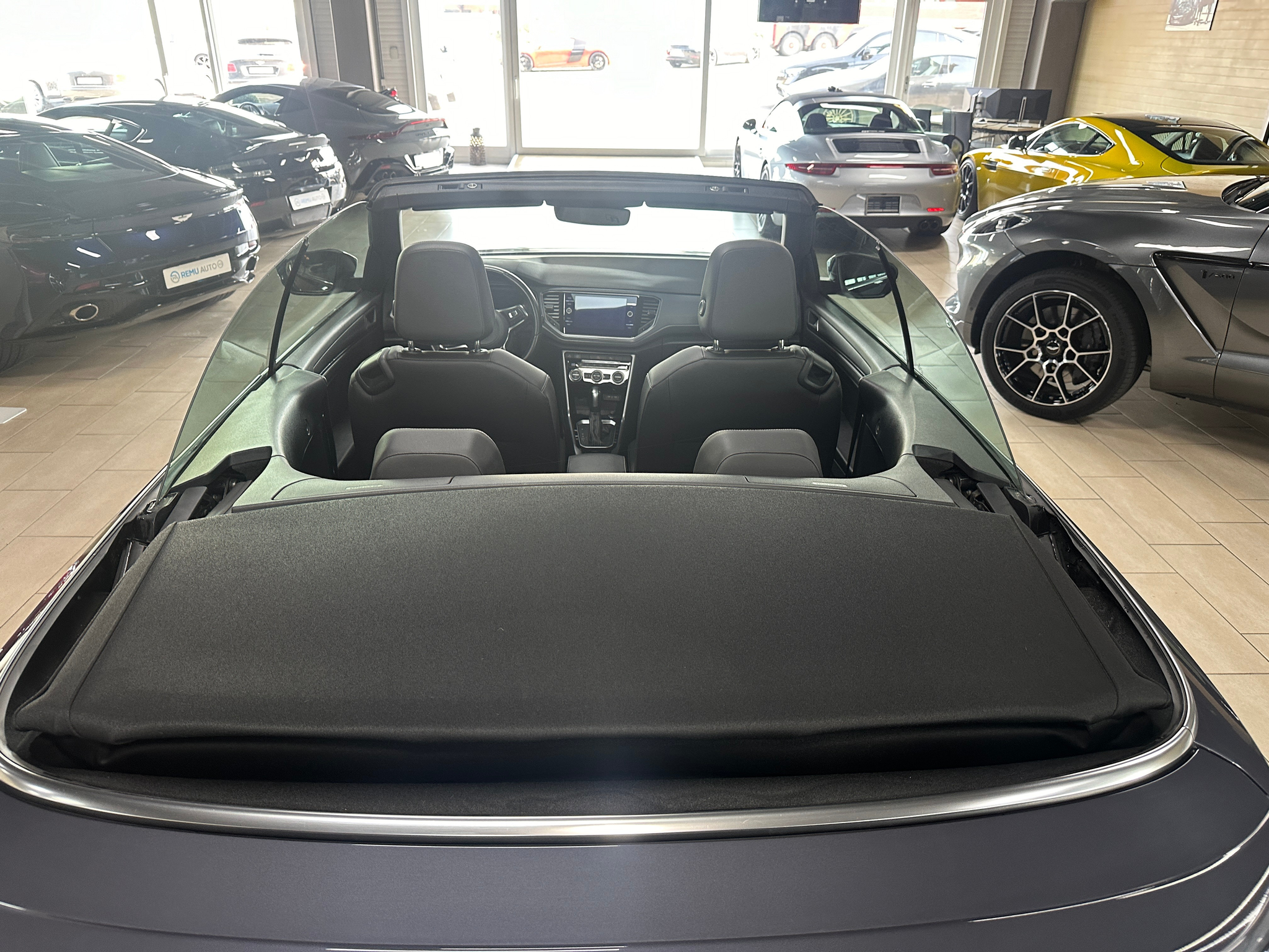 listing desktop thumbnail image 2