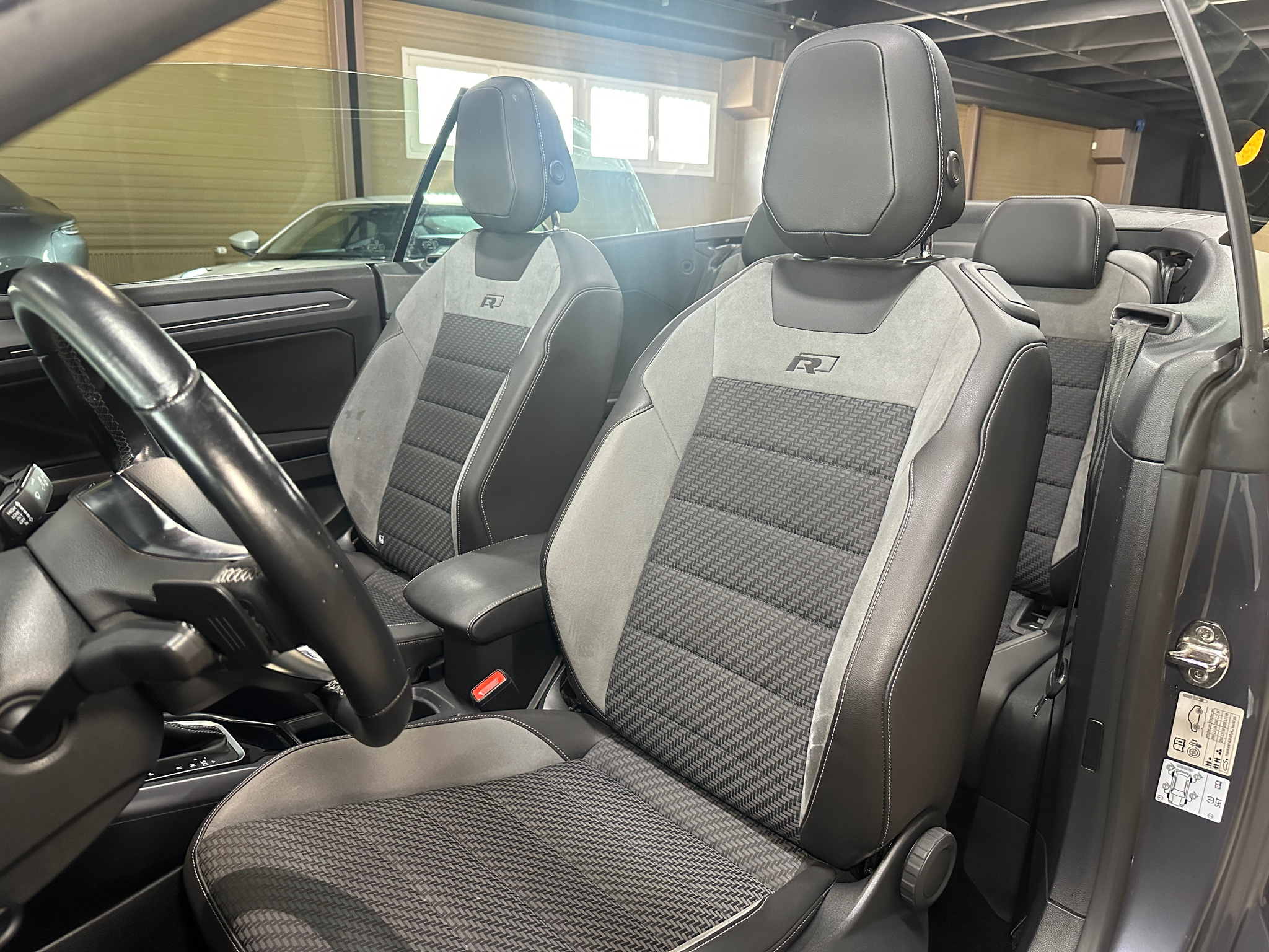 listing desktop thumbnail image 16