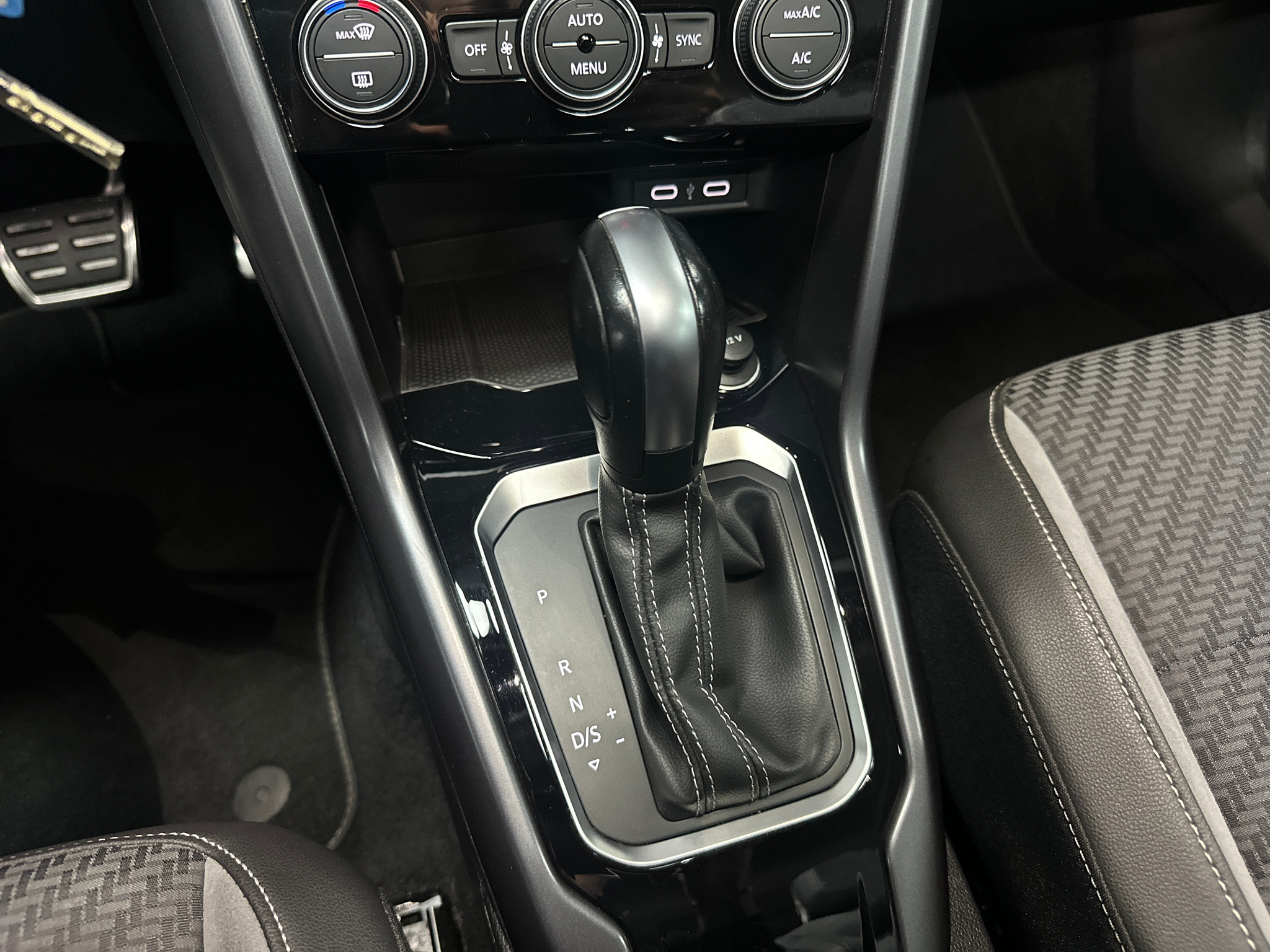 listing desktop thumbnail image 22