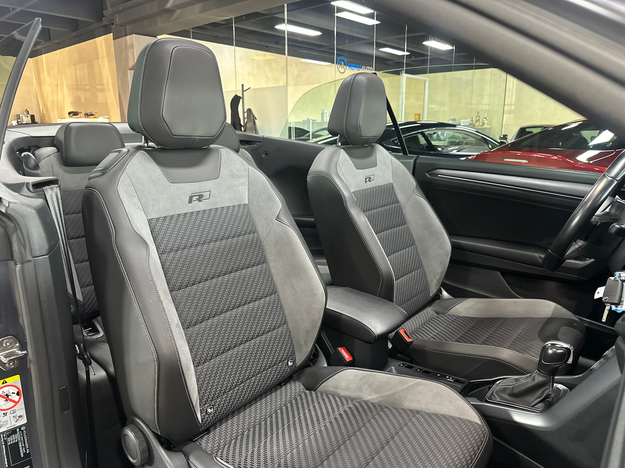 listing desktop thumbnail image 18