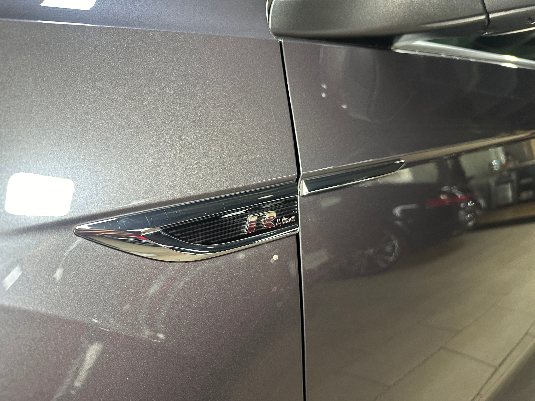 listing desktop thumbnail image 13