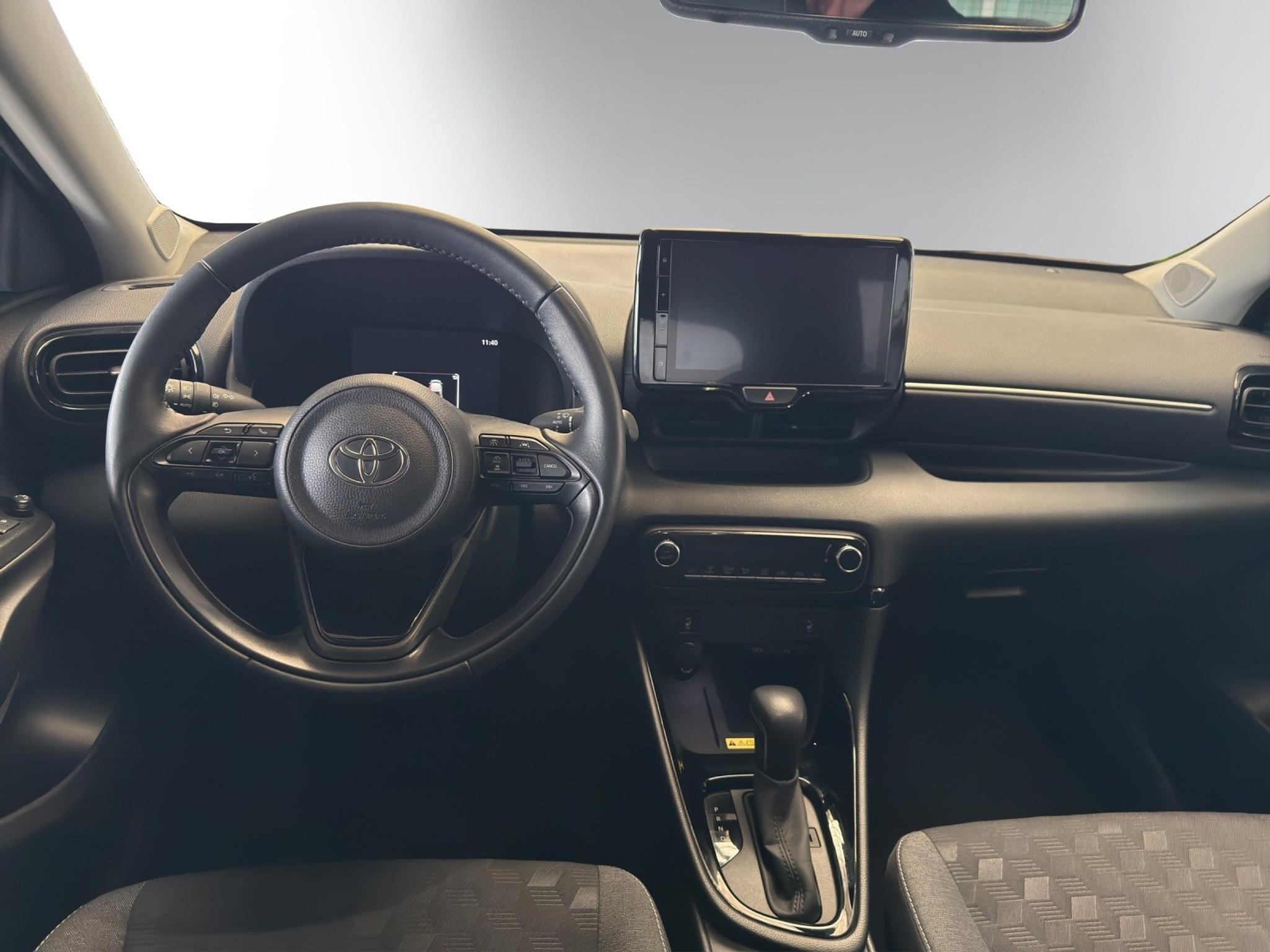 listing desktop thumbnail image 6