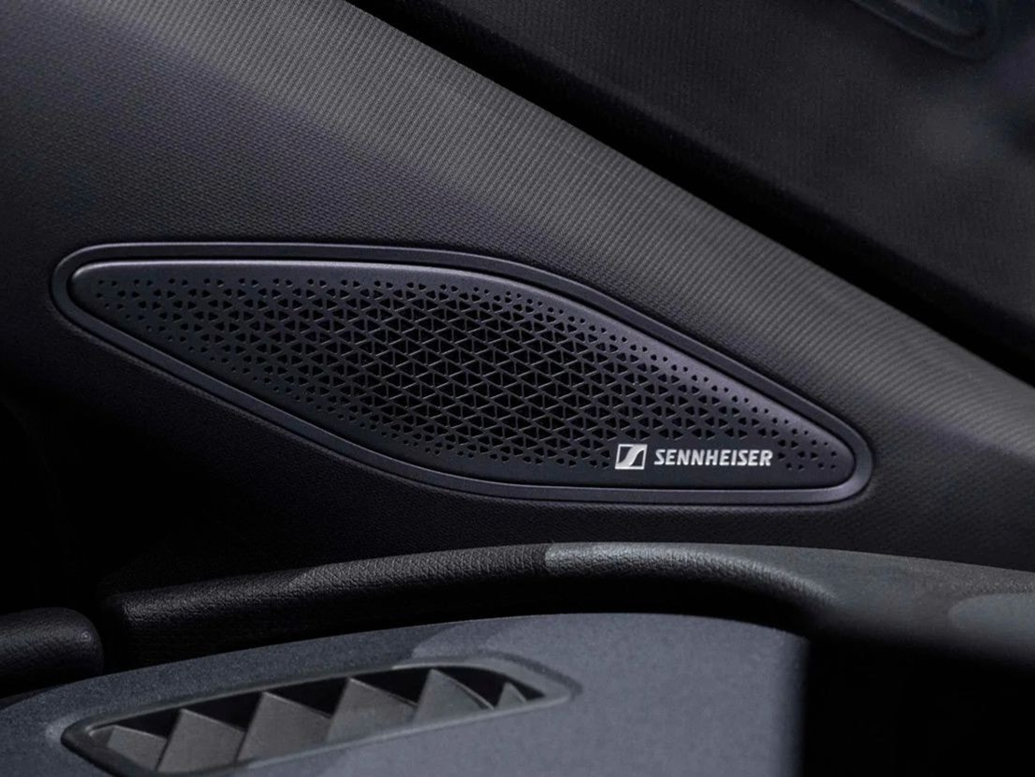 listing desktop thumbnail image 18