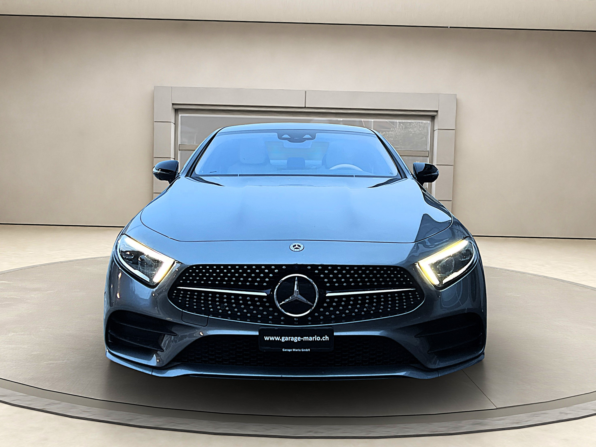 listing desktop thumbnail image 1