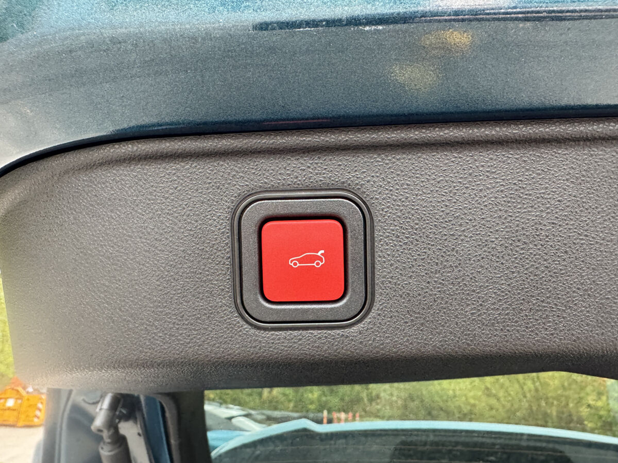 listing desktop thumbnail image 15