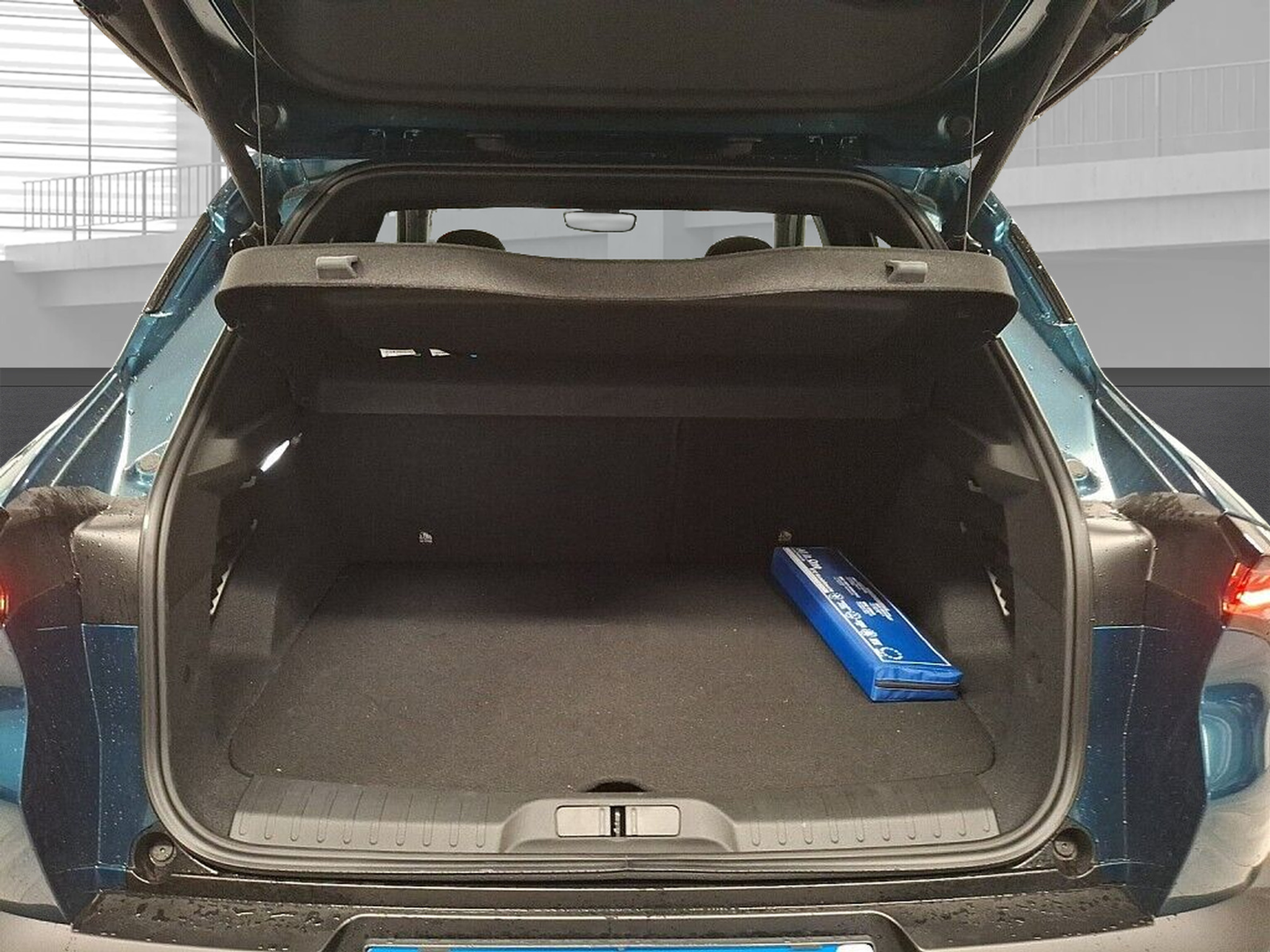 listing desktop thumbnail image 14