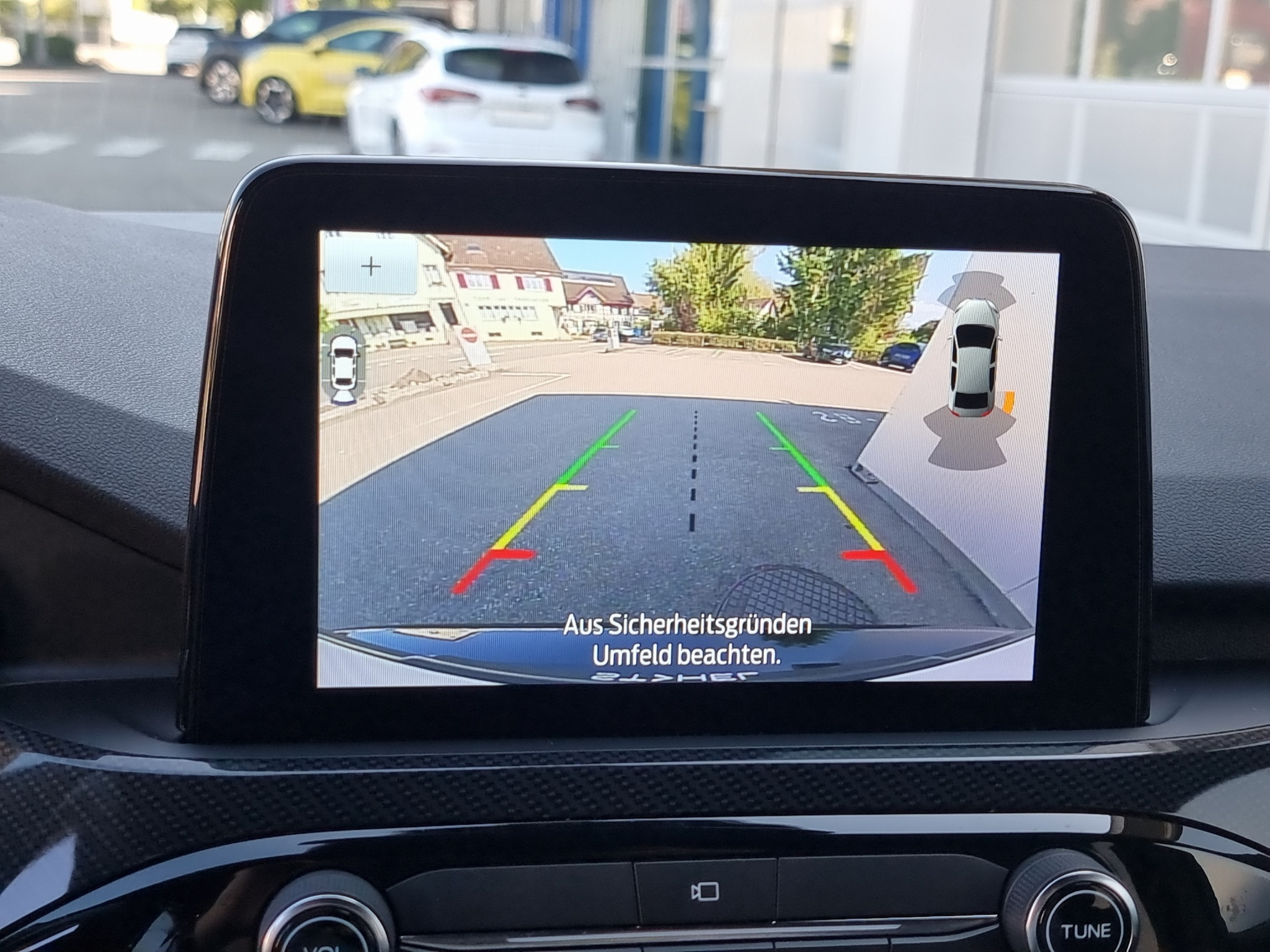 listing desktop thumbnail image 7