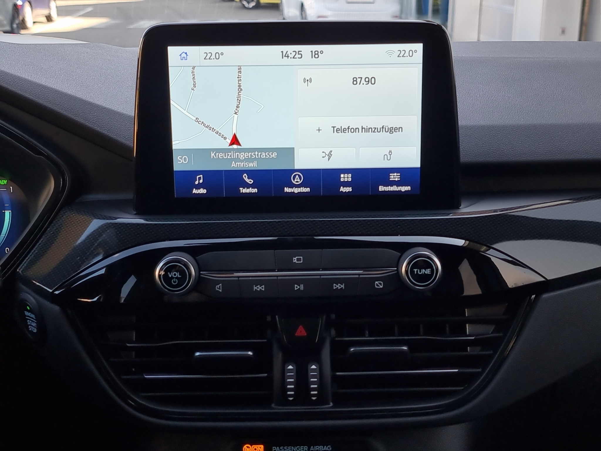 listing desktop thumbnail image 6