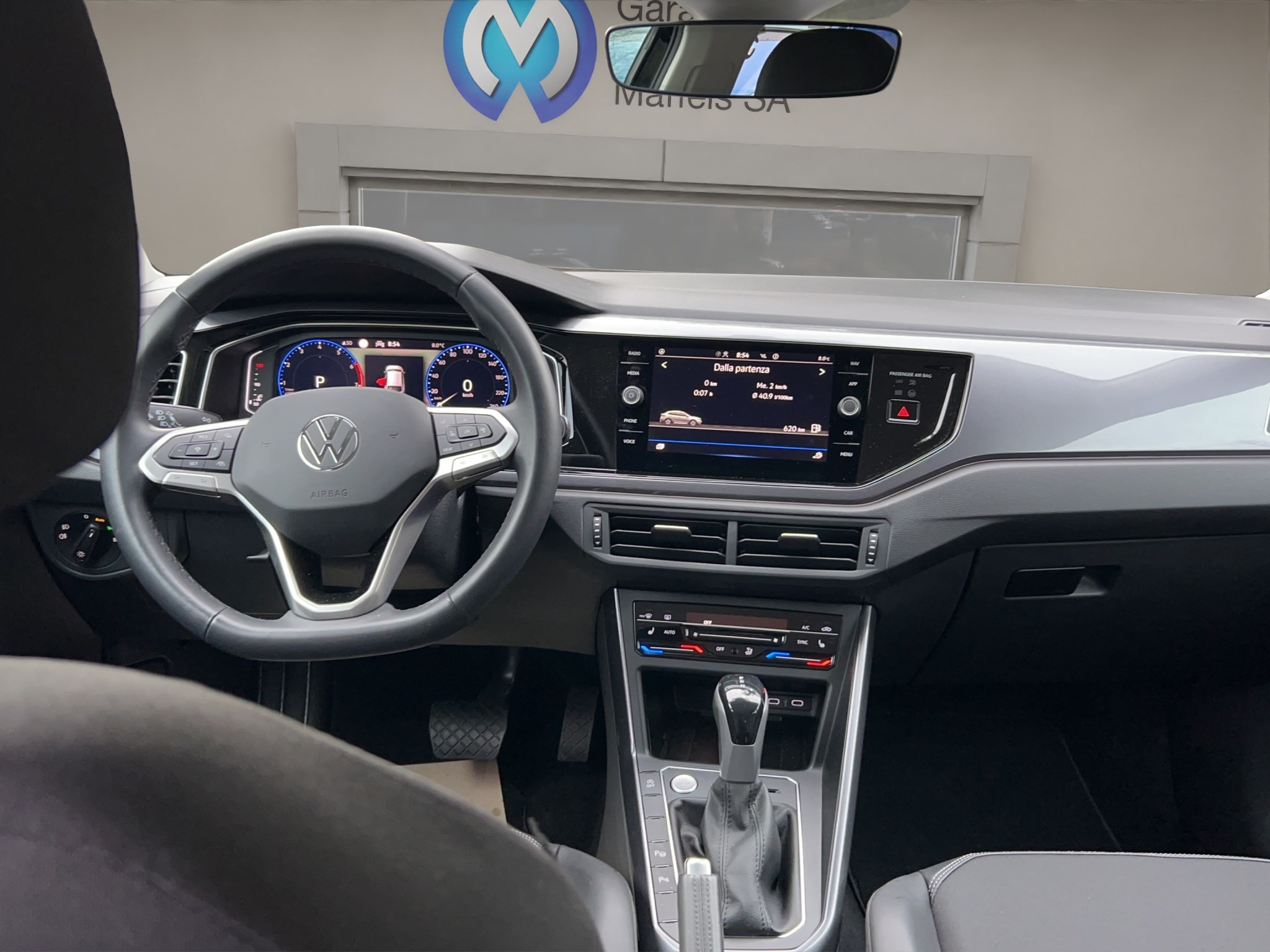 listing desktop thumbnail image 12