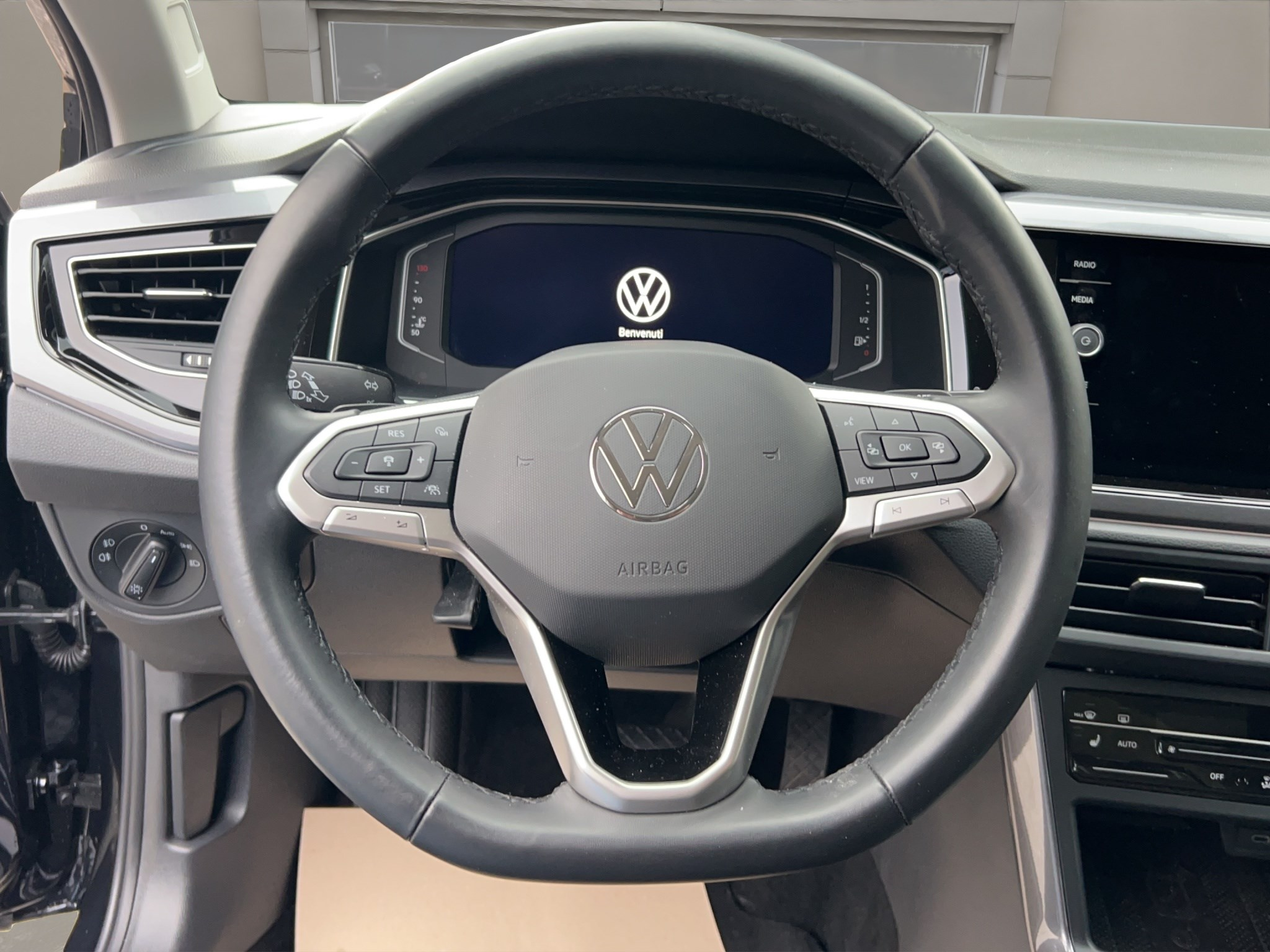 listing desktop thumbnail image 9