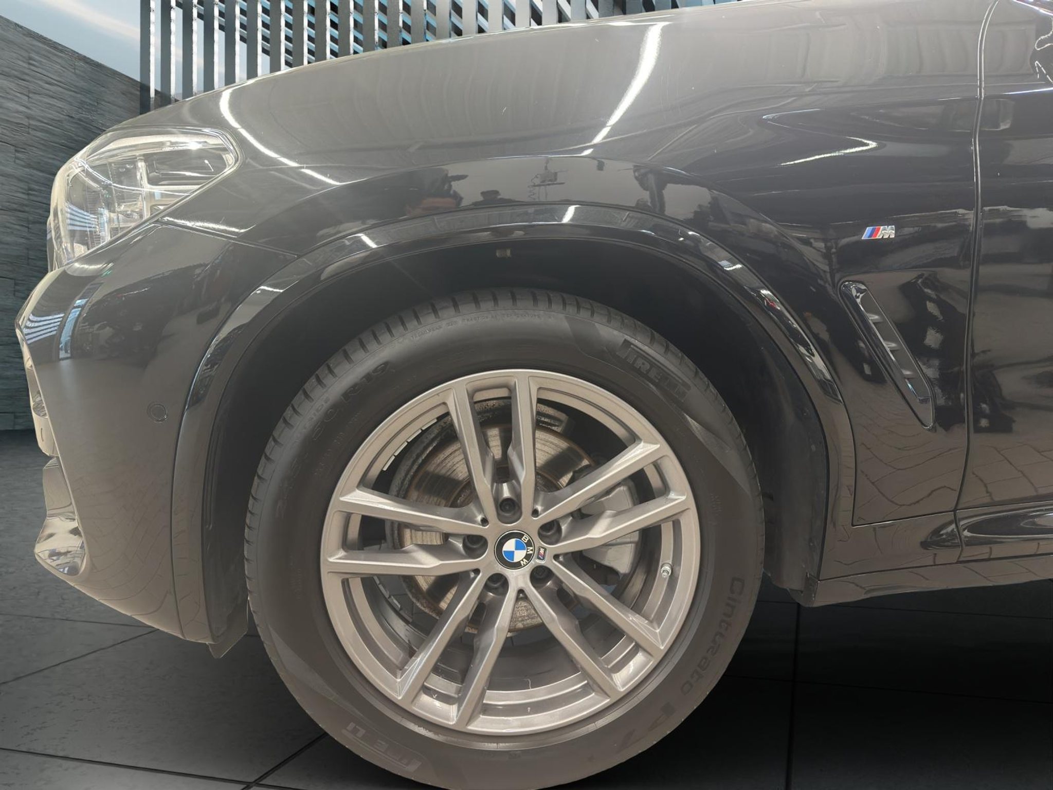 listing desktop thumbnail image 8