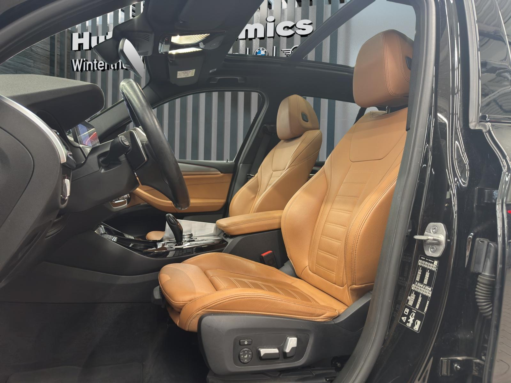 listing desktop thumbnail image 13